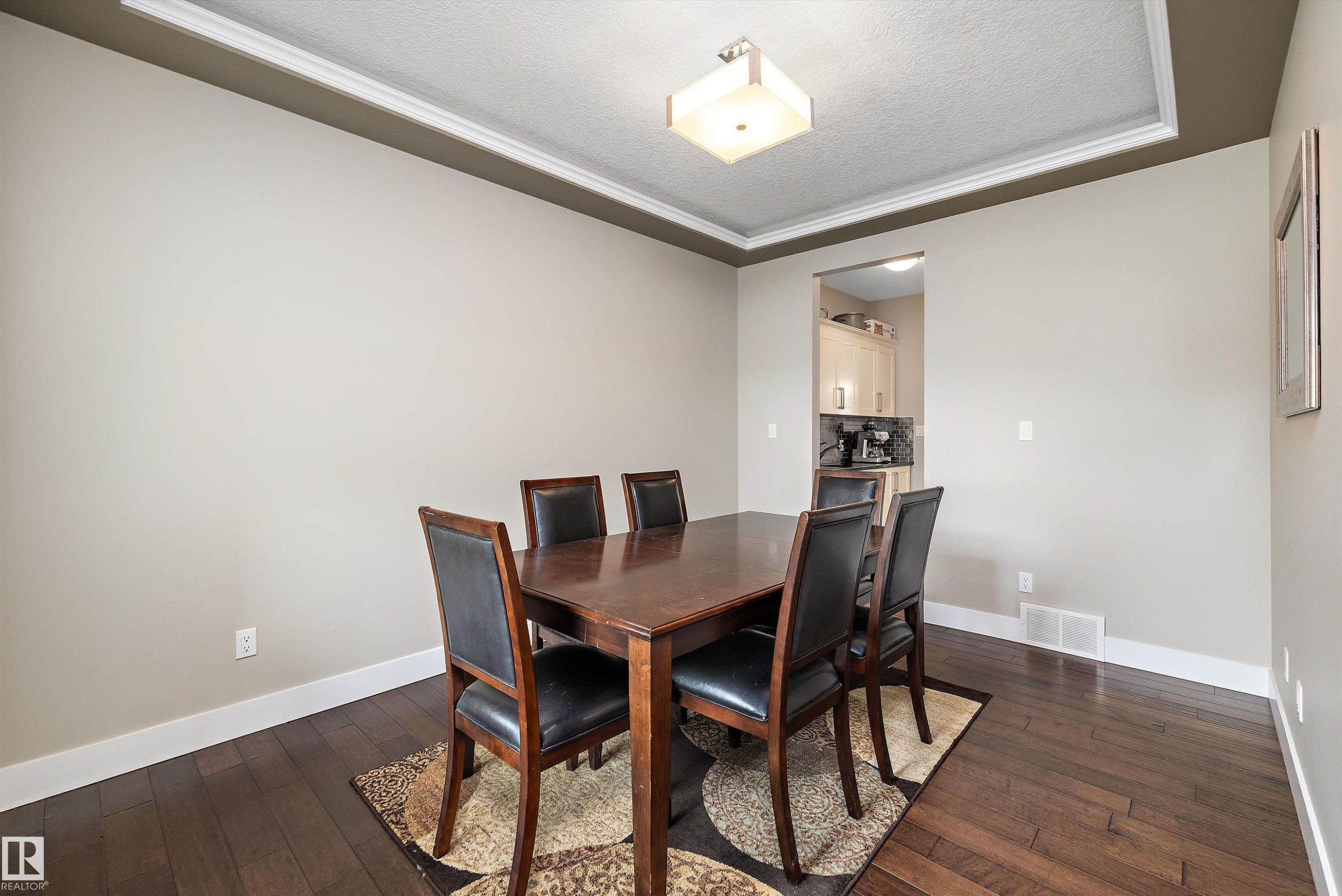 967 175 Street Sw, Edmonton, AB - Indoor Photo Showing Dining Room