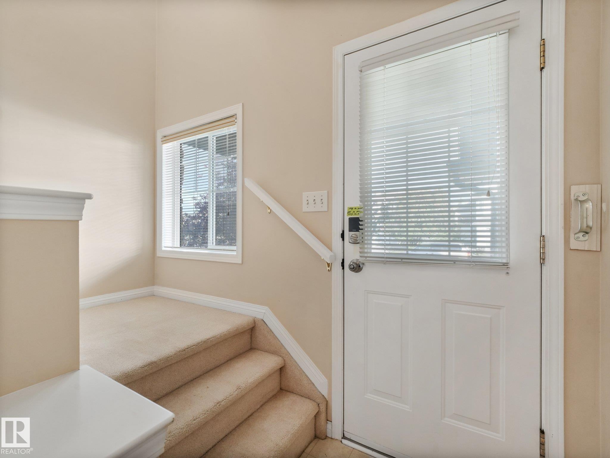 1142 Barnes Way Sw, Edmonton, AB - Indoor Photo Showing Other Room