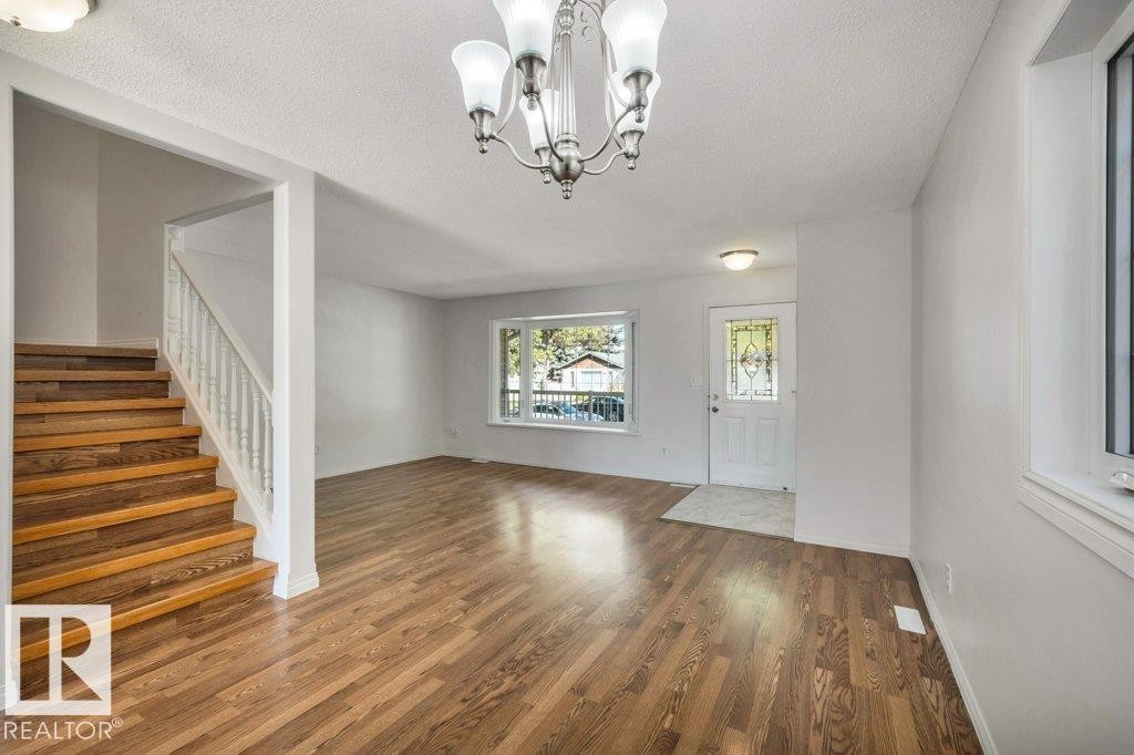 11128 132 Street Nw, Edmonton, AB - Indoor Photo Showing Other Room