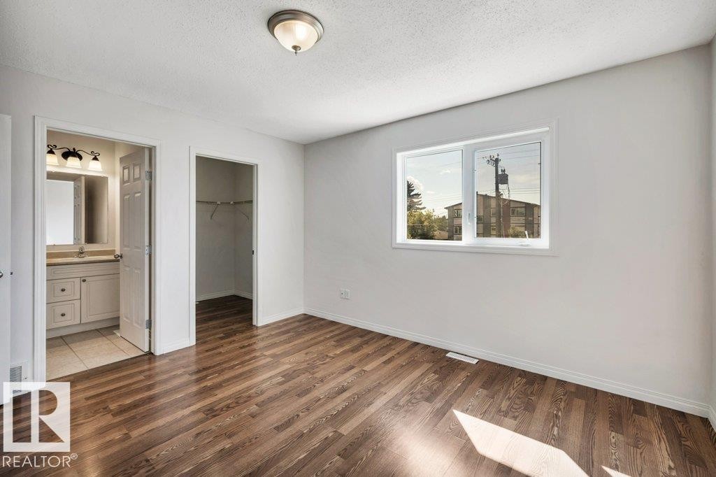 11128 132 Street Nw, Edmonton, AB - Indoor Photo Showing Other Room