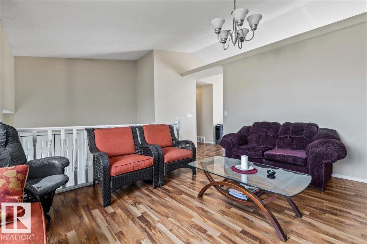 4423 56 Avenue, Lamont, AB - Indoor Photo Showing Living Room