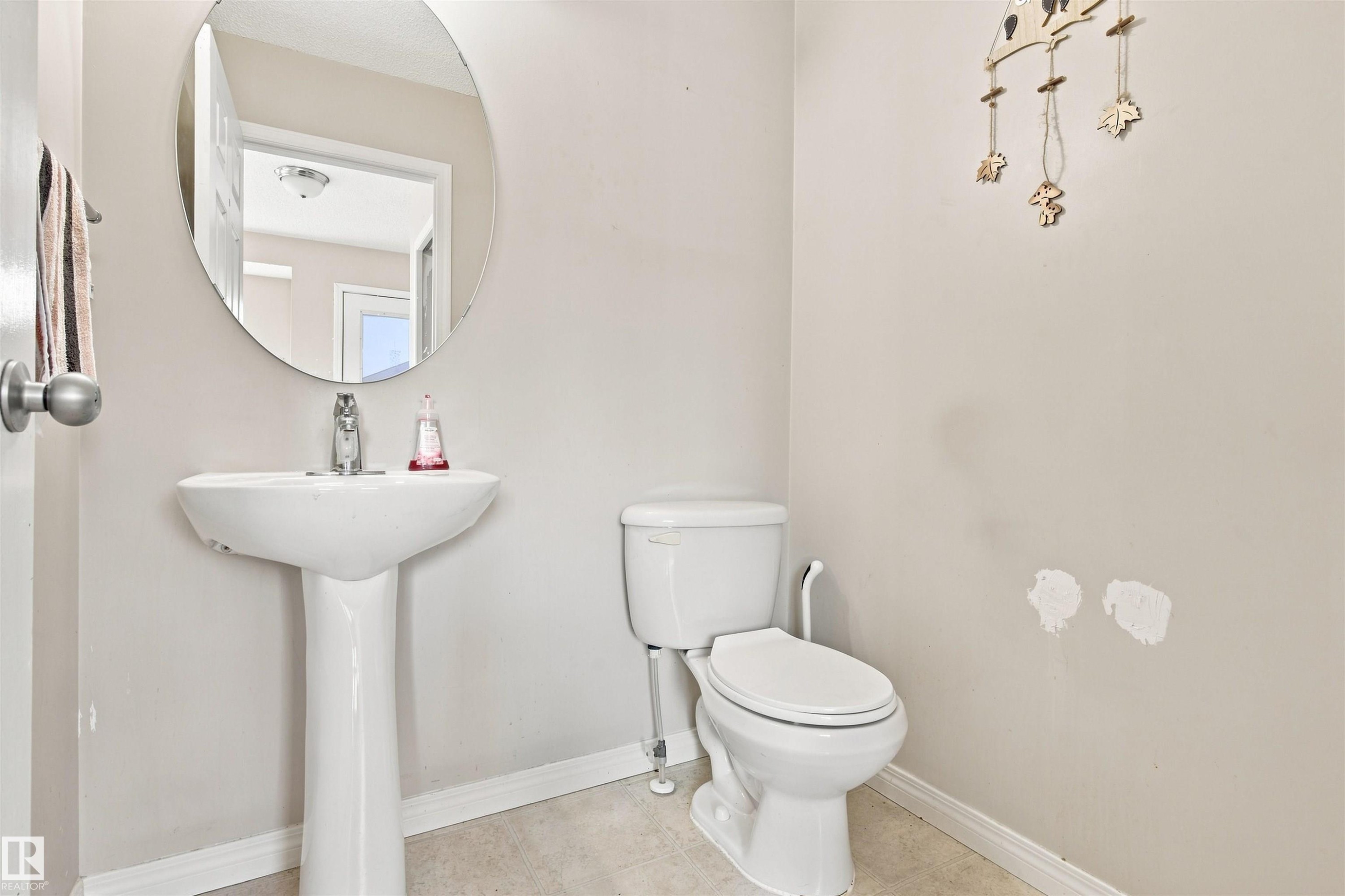 Additional content - 204 84 Street Sw, Edmonton, AB - Indoor Photo Showing Bathroom