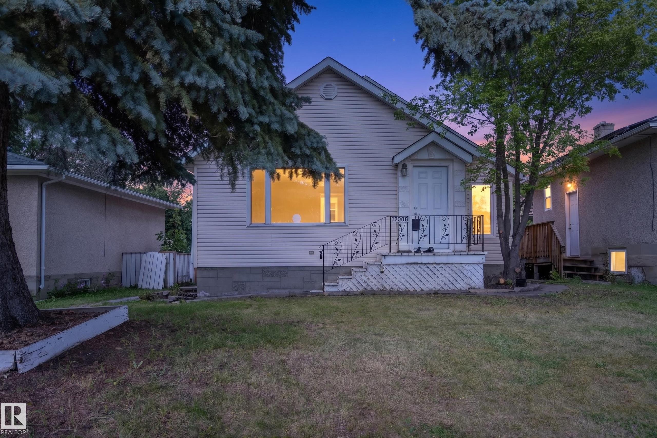 12306 95 Street Nw, Edmonton, AB - Outdoor