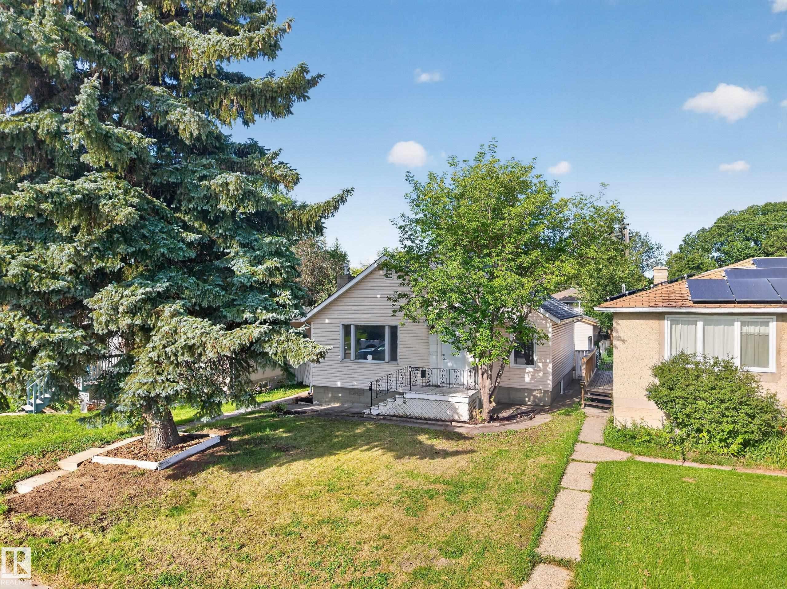 12306 95 Street Nw, Edmonton, AB - Outdoor