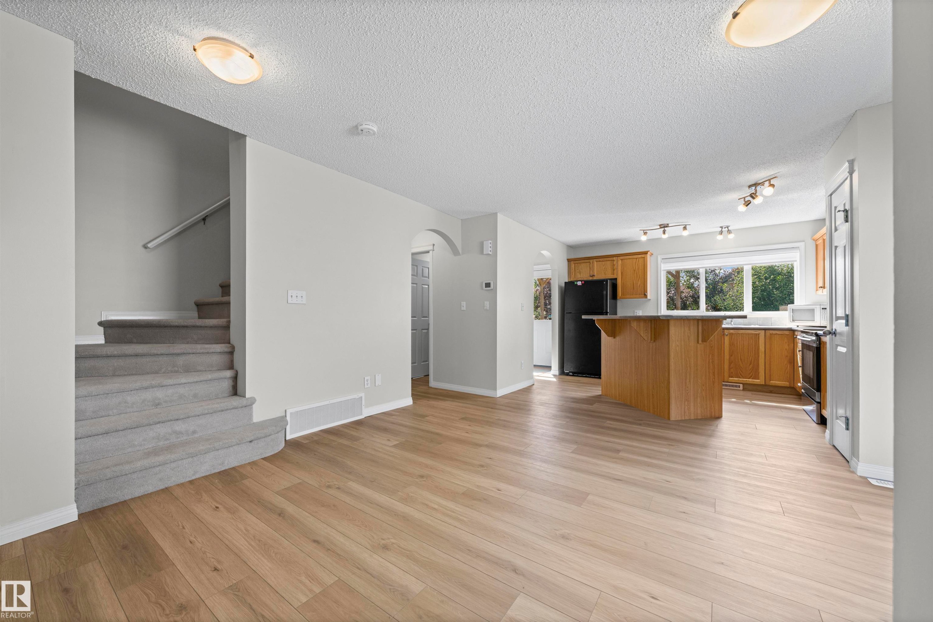 5509 Stevens Crescent Nw, Edmonton, AB