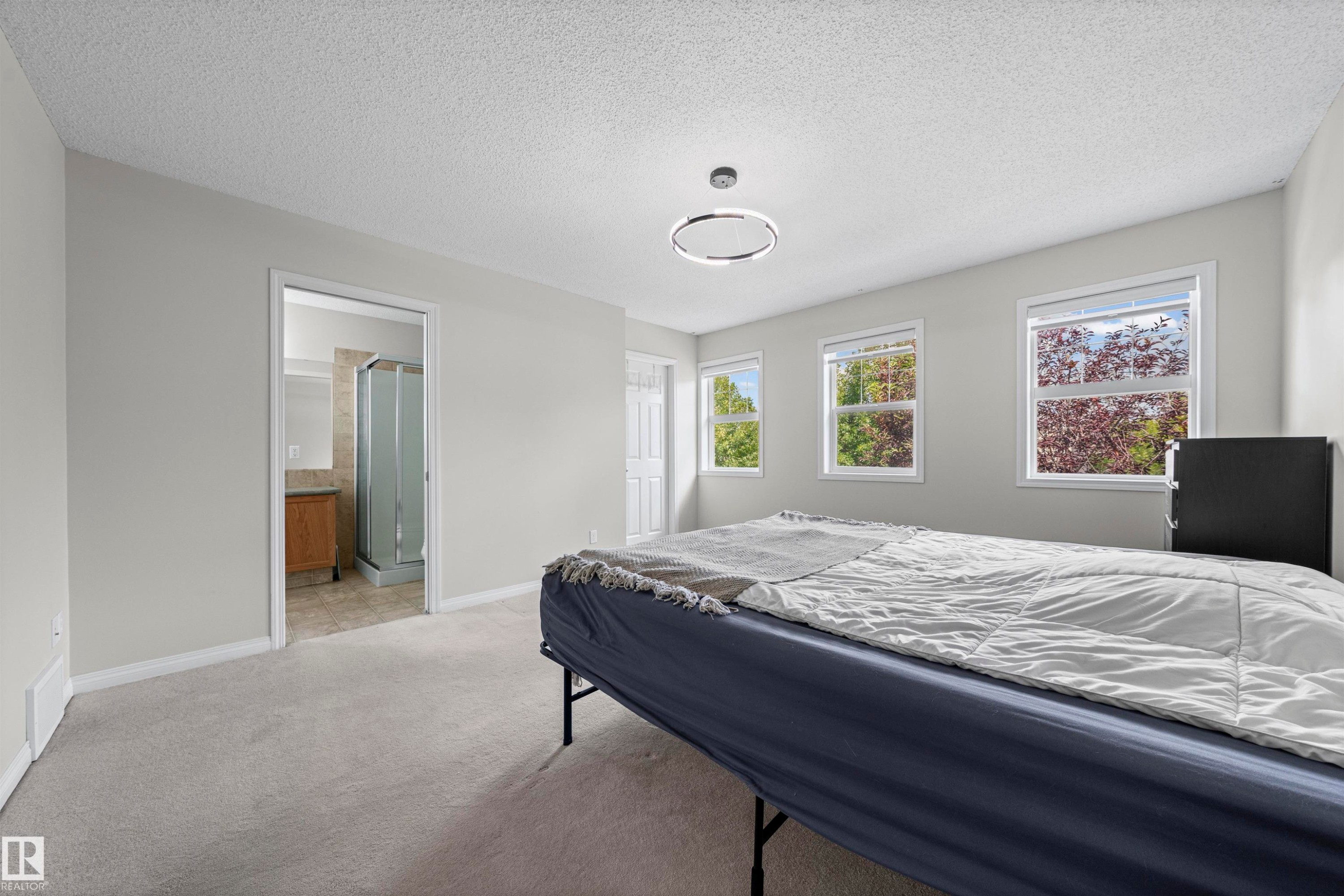 5509 Stevens Crescent Nw, Edmonton, AB