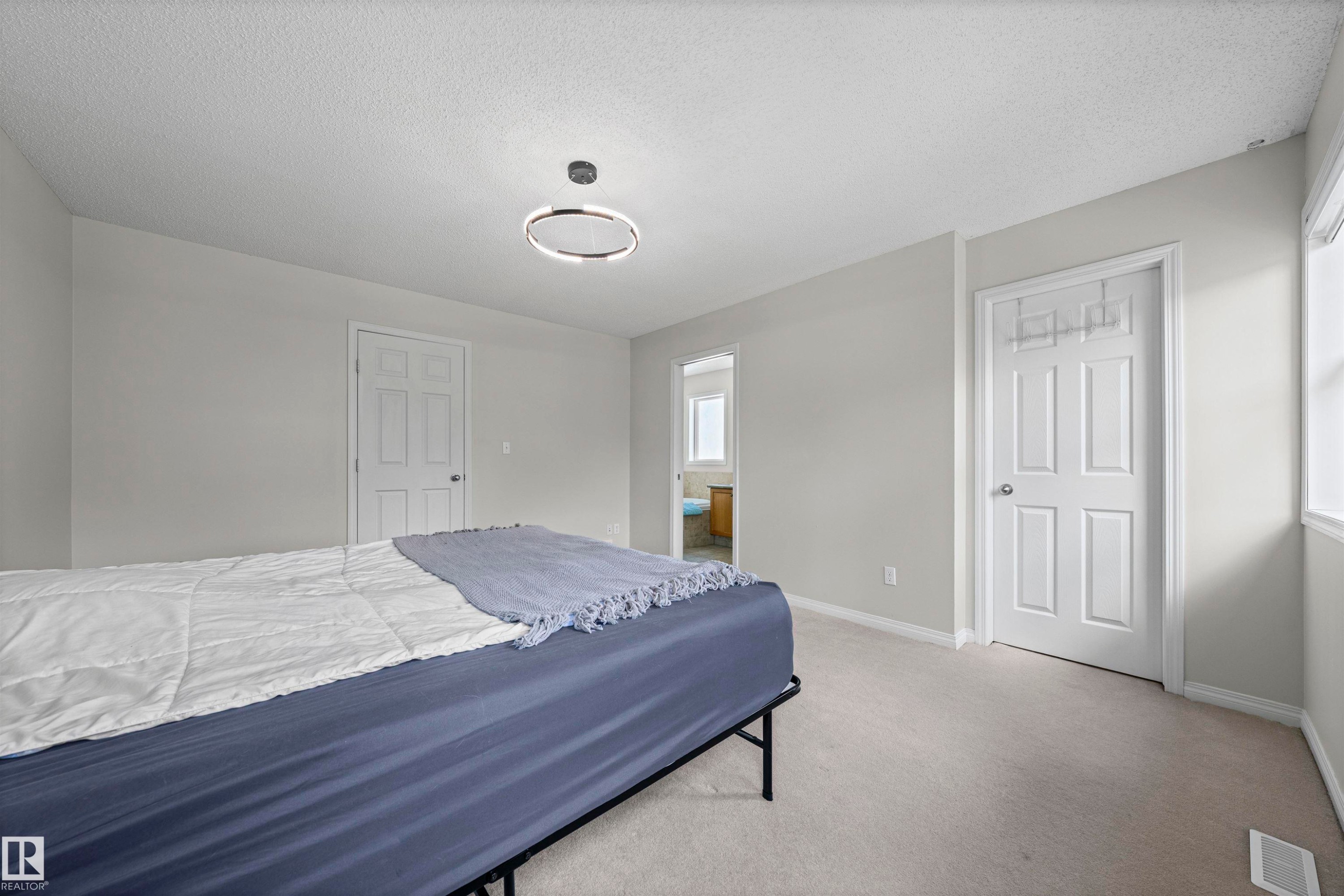 5509 Stevens Crescent Nw, Edmonton, AB