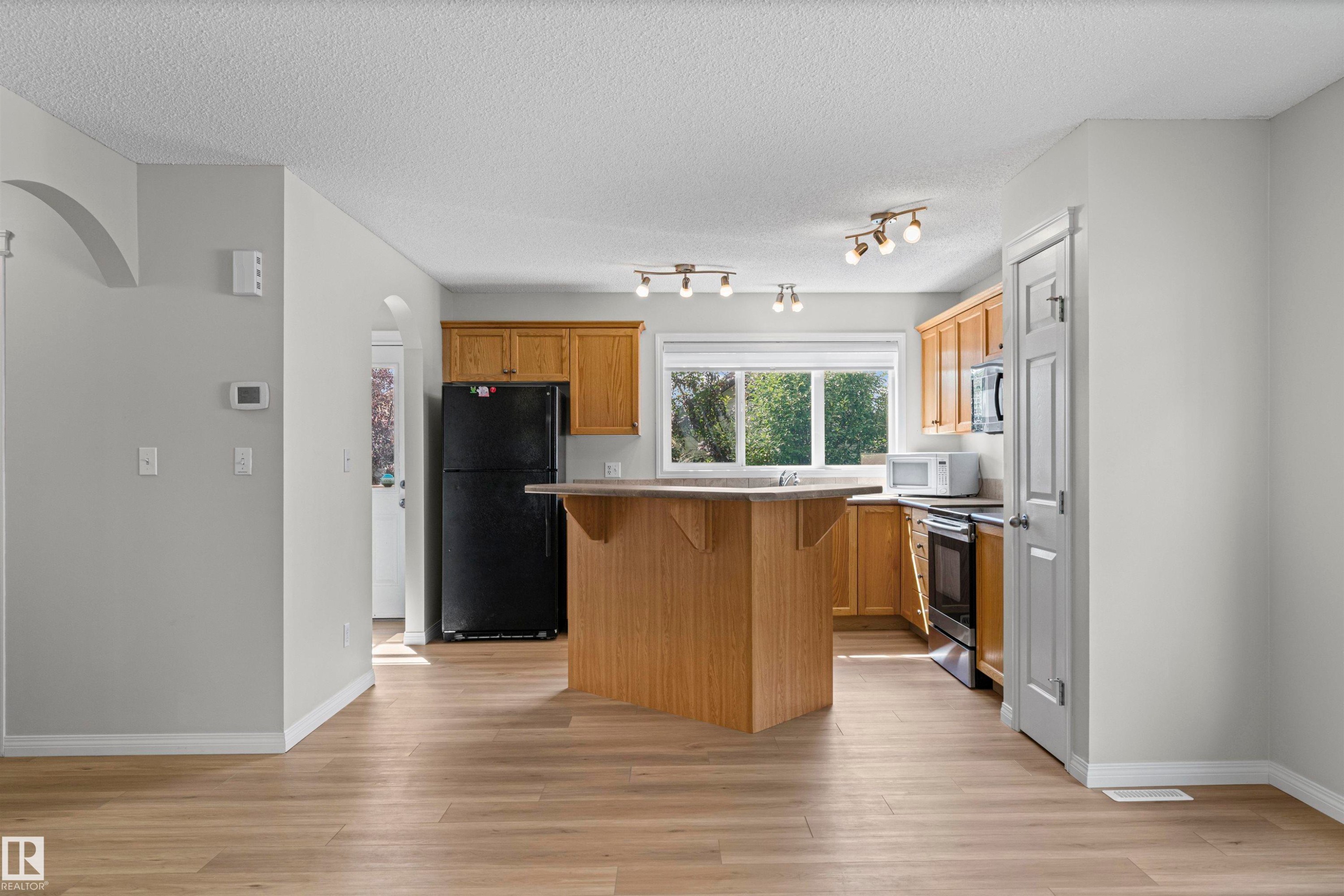 5509 Stevens Crescent Nw, Edmonton, AB