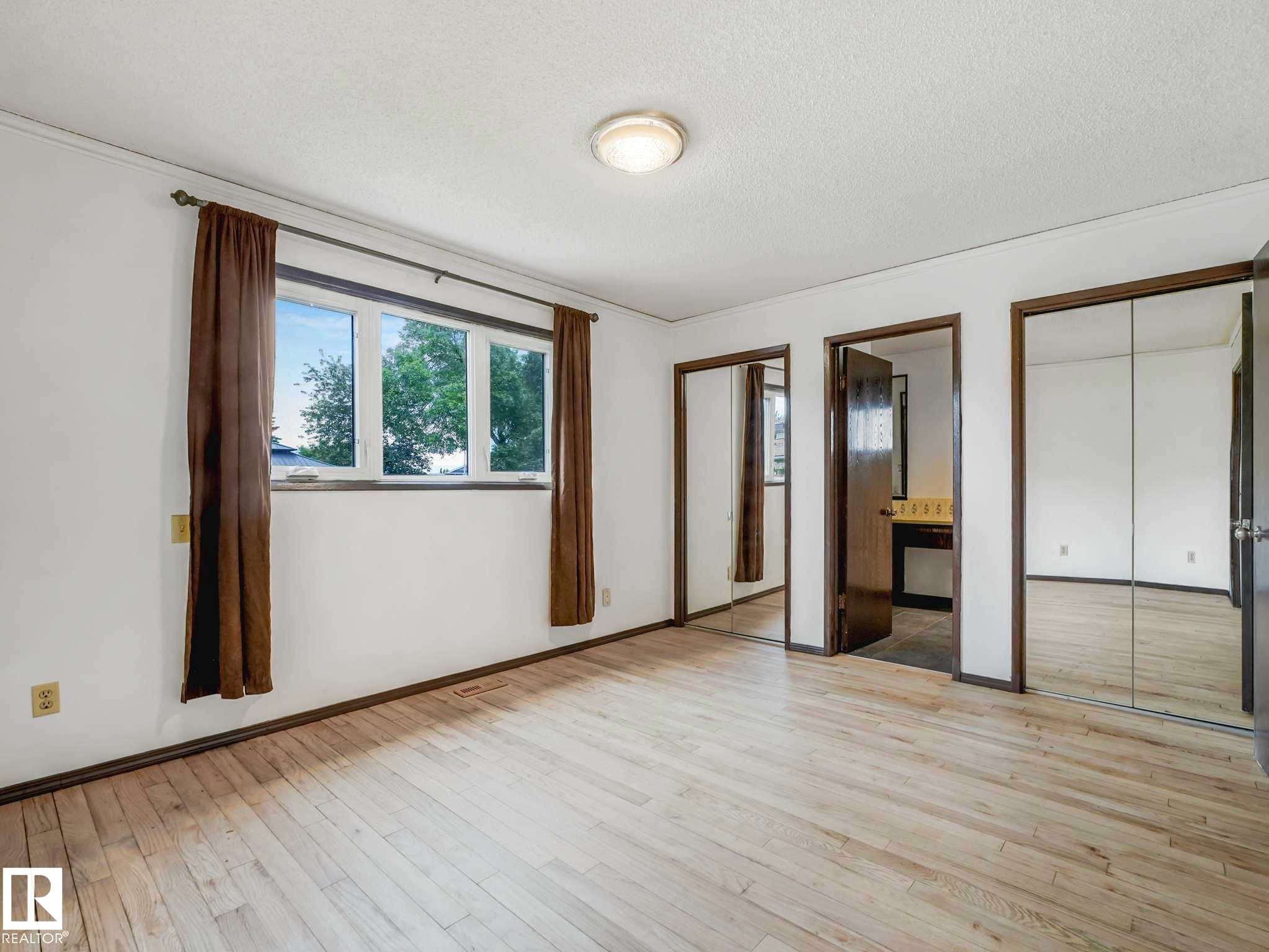 11056 166 Avenue Nw, Edmonton, AB