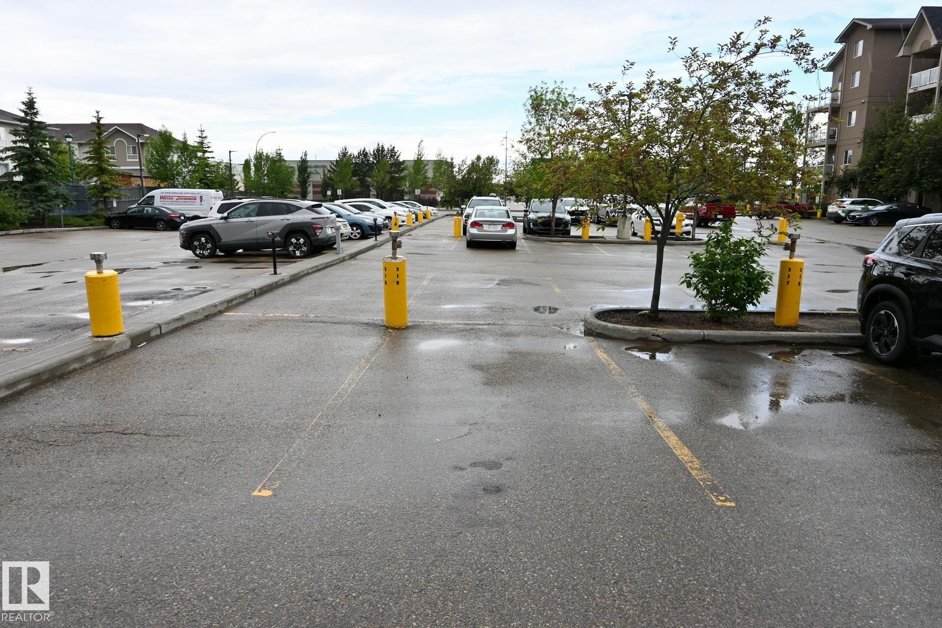 #316 5005 165 Av Nw, Edmonton, AB - Outdoor