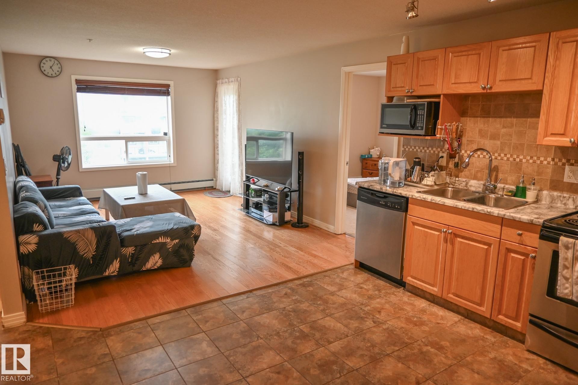 #316 5005 165 Av Nw, Edmonton, AB - Indoor Photo Showing Kitchen With Double Sink