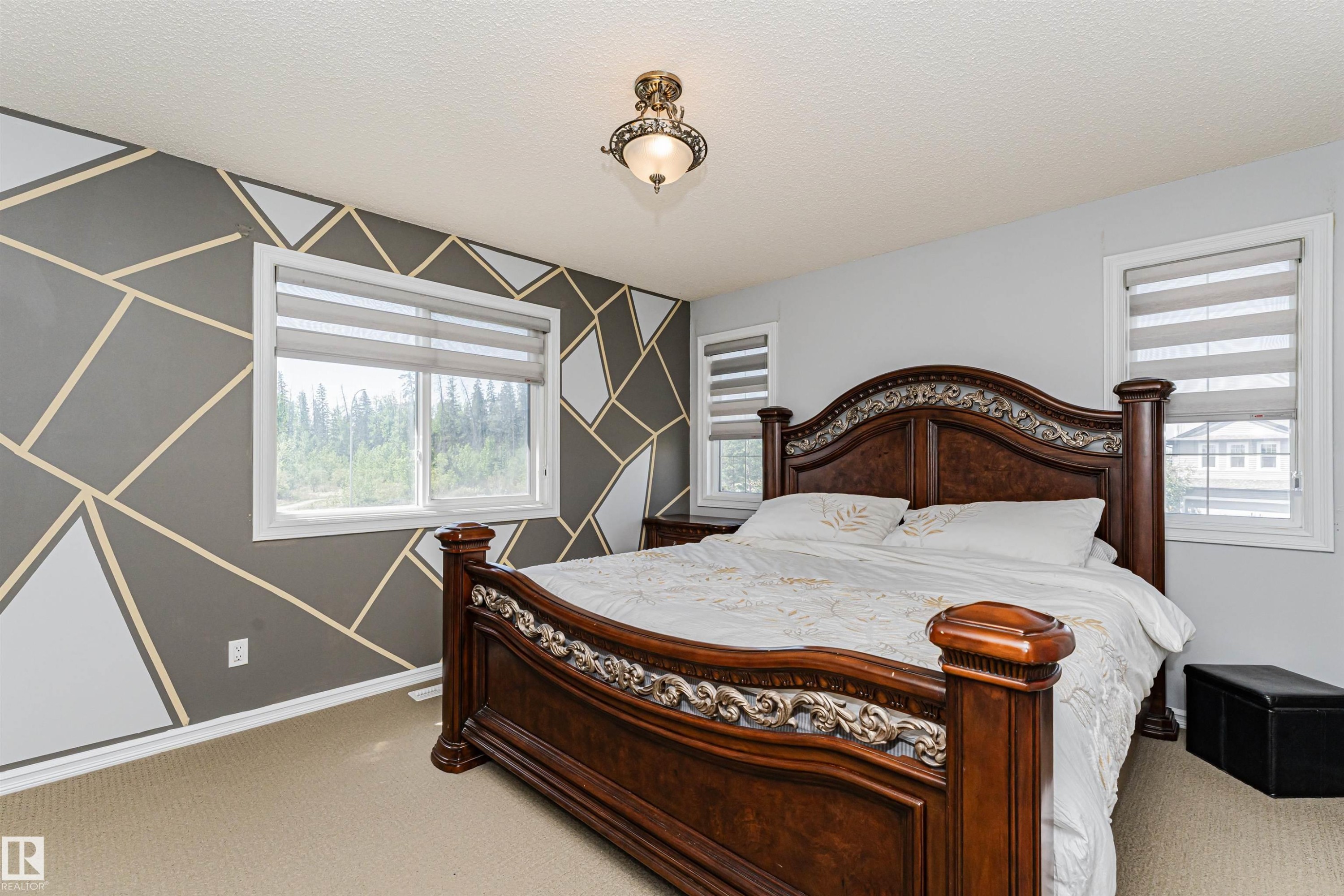 2727 Miles Place Sw, Edmonton, AB - Indoor Photo Showing Bedroom