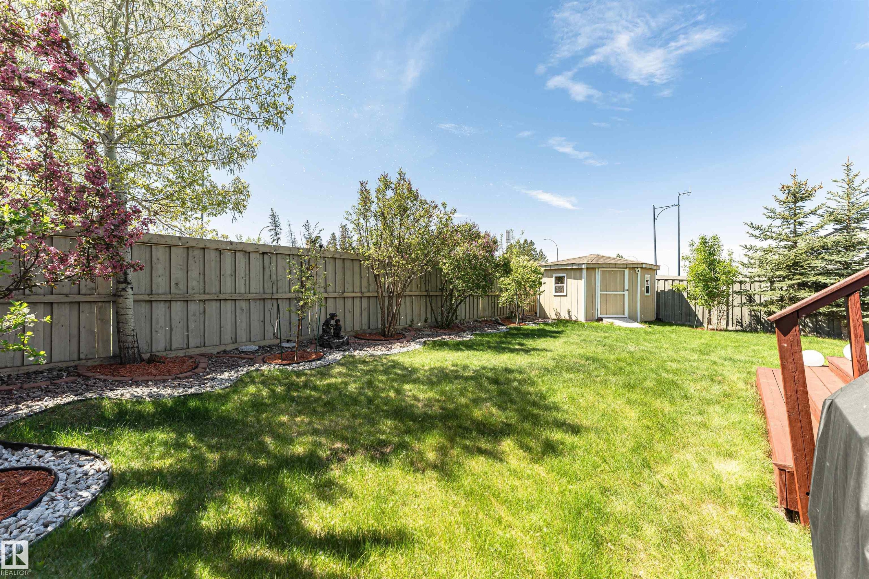 2727 Miles Place Sw, Edmonton, AB - Outdoor