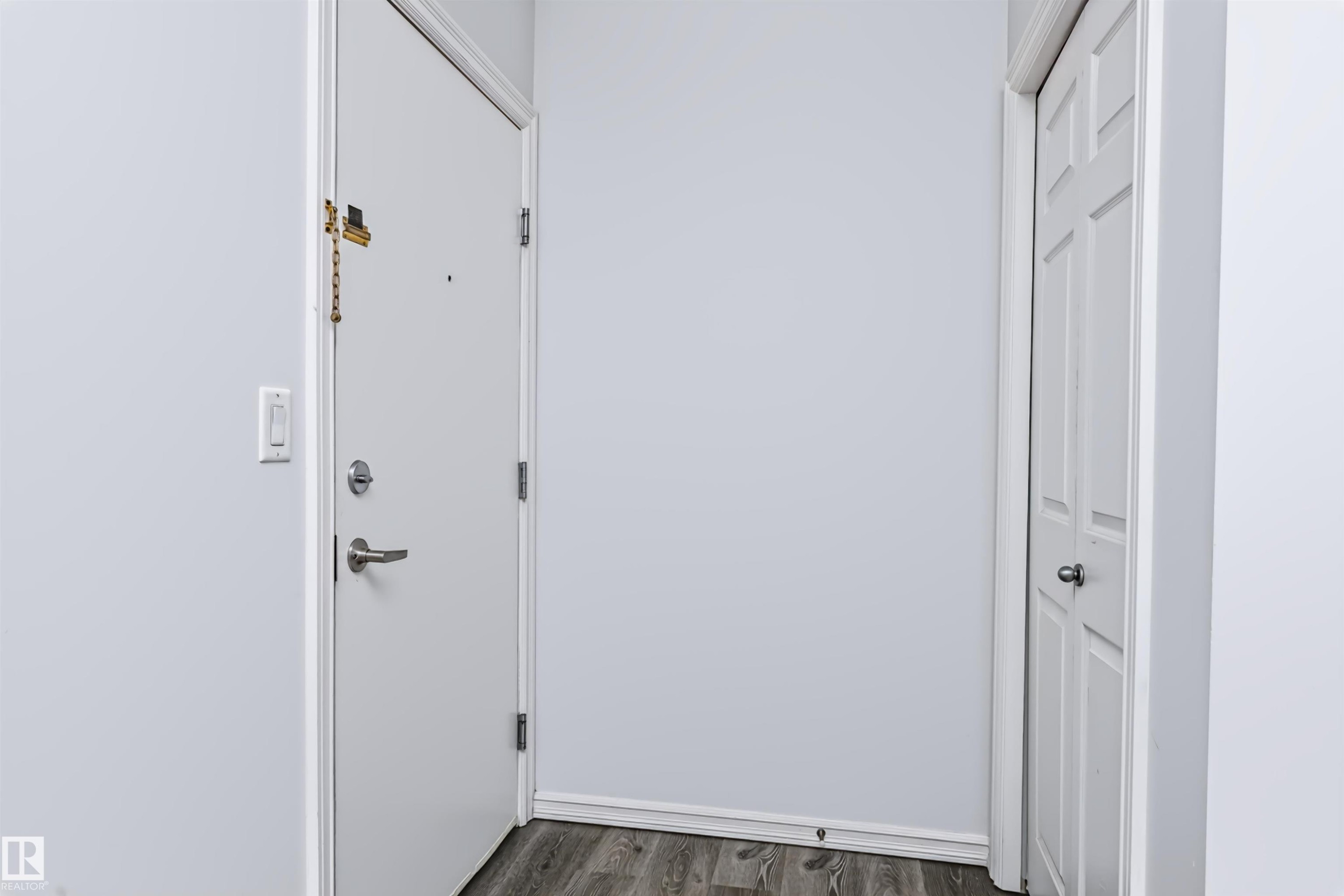 #341 263 Macewan Rd Sw, Edmonton, AB - Indoor Photo Showing Other Room