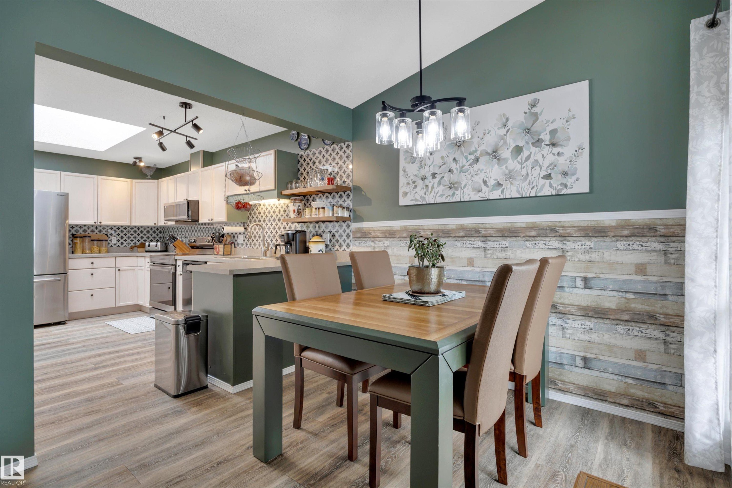 #62 4410 52 Ave, Wetaskiwin, AB - Indoor Photo Showing Dining Room