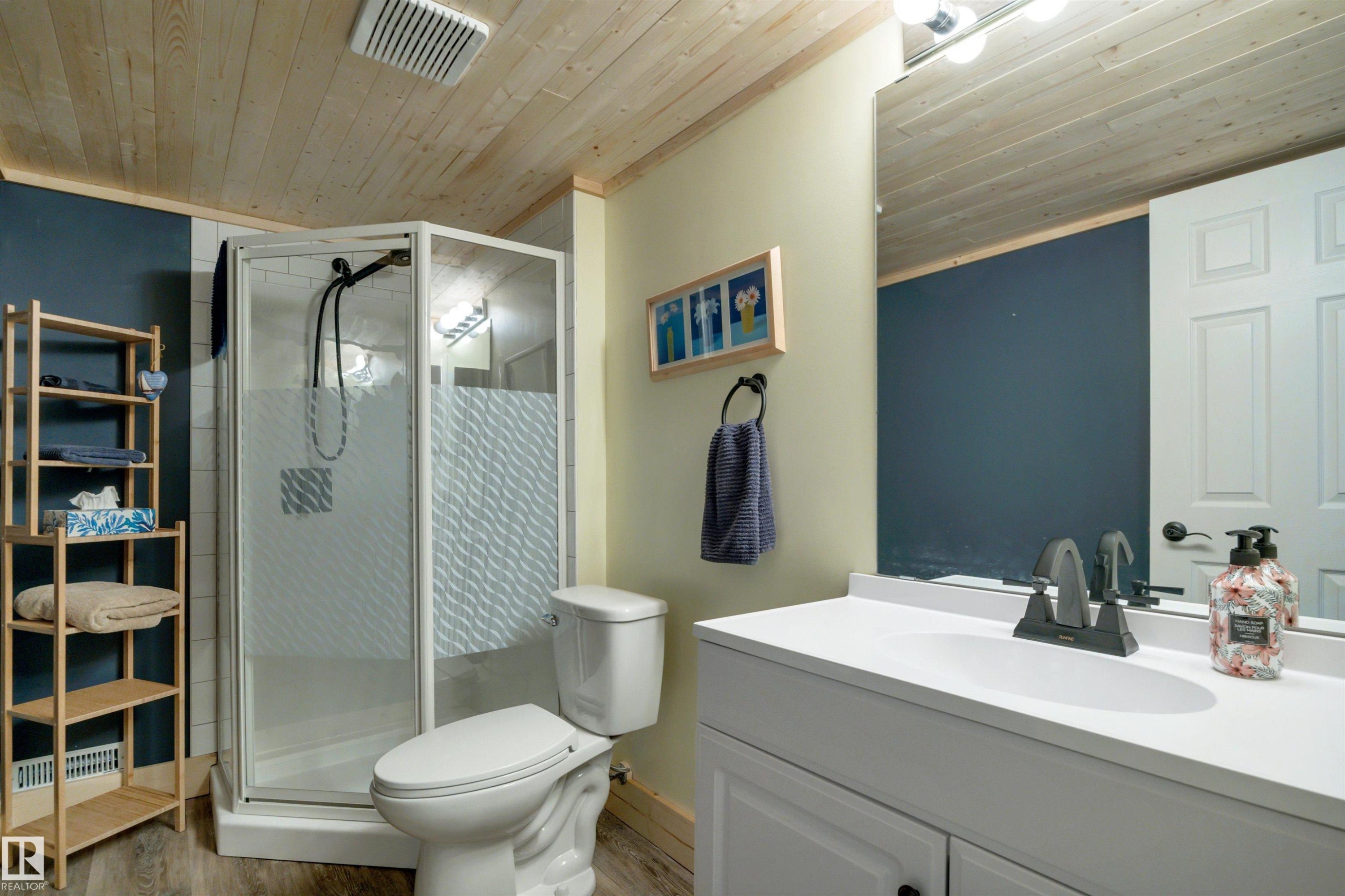 #62 4410 52 Ave, Wetaskiwin, AB - Indoor Photo Showing Bathroom