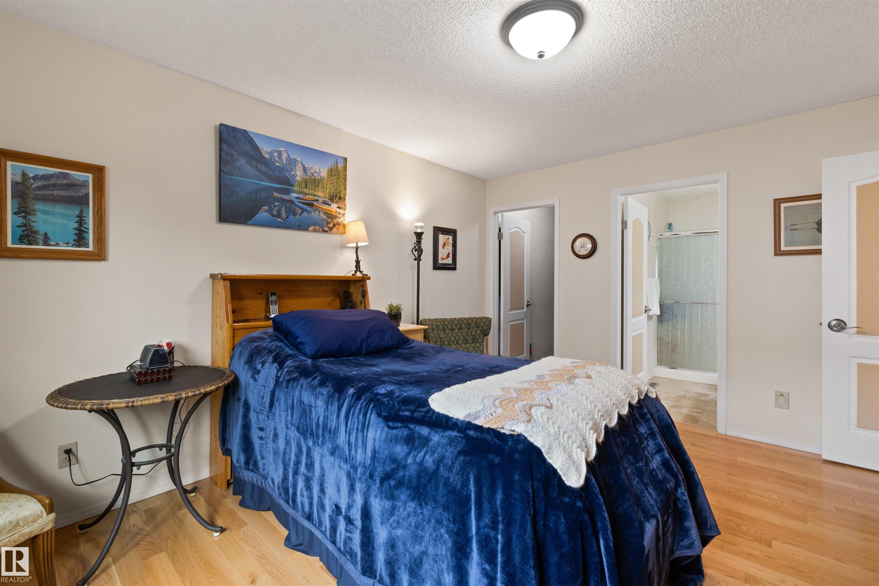 #1 10 Grange Dr, St. Albert, AB - Indoor Photo Showing Bedroom