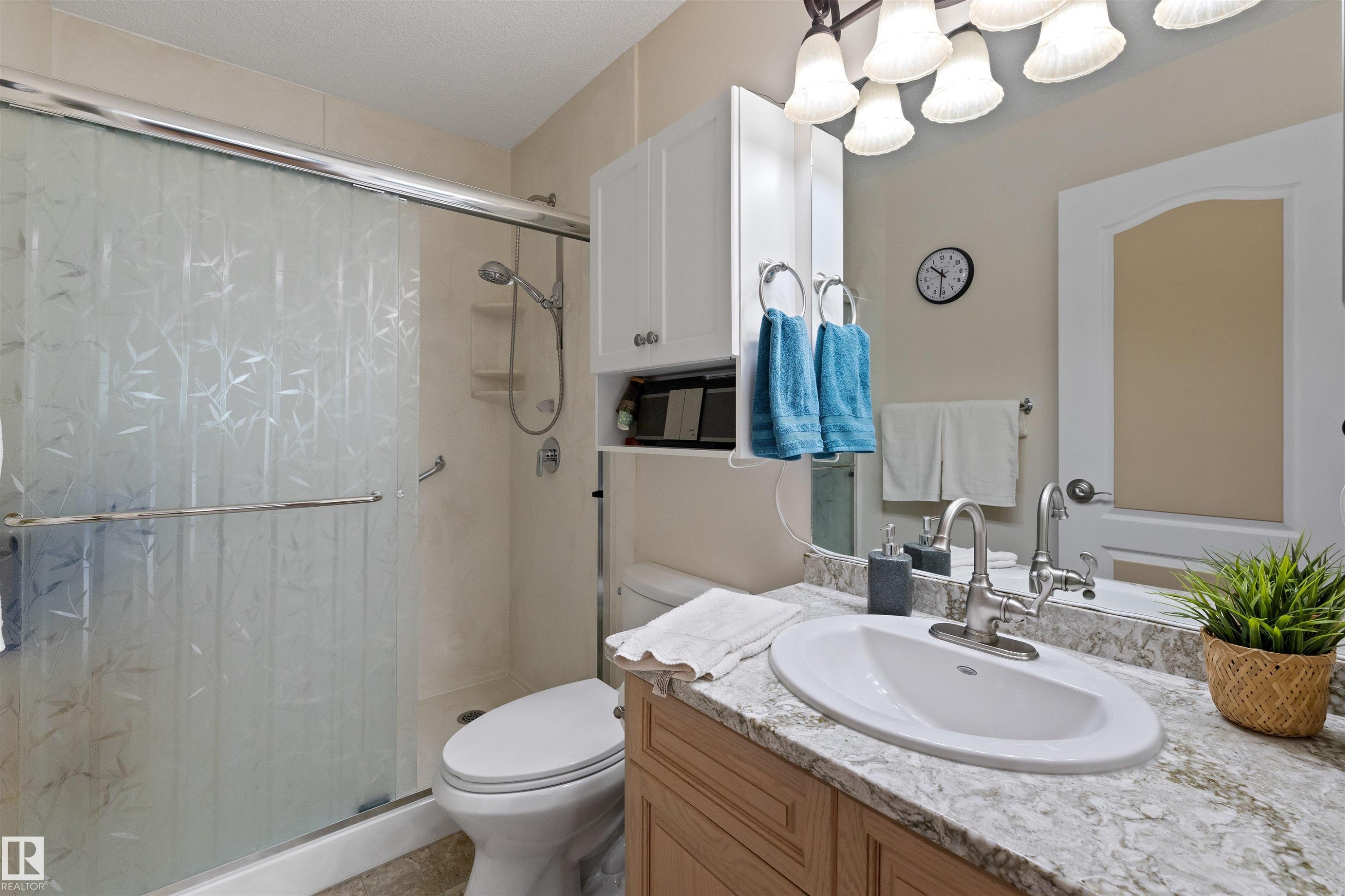 #1 10 Grange Dr, St. Albert, AB - Indoor Photo Showing Bathroom