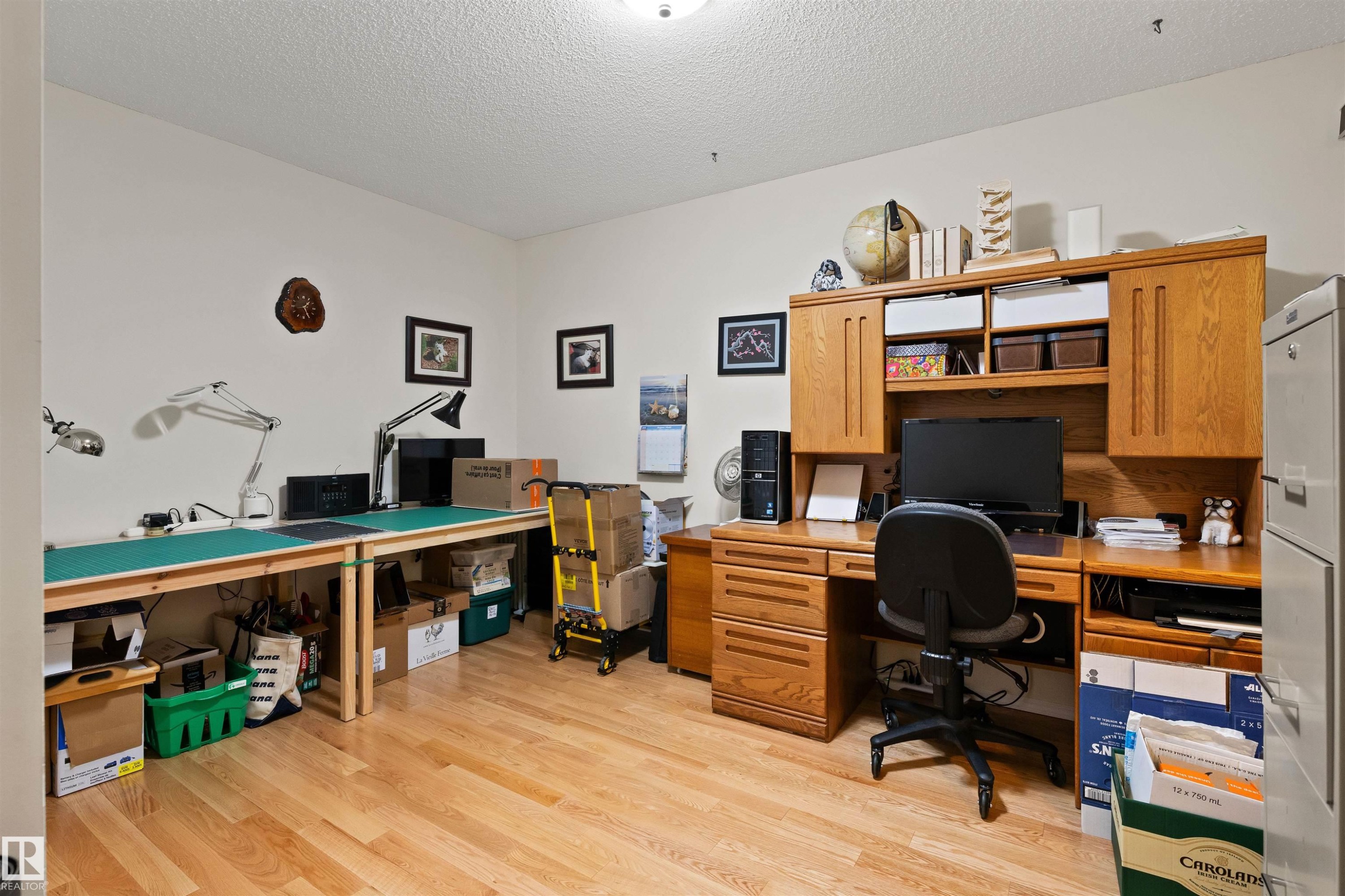 #1 10 Grange Dr, St. Albert, AB - Indoor Photo Showing Office