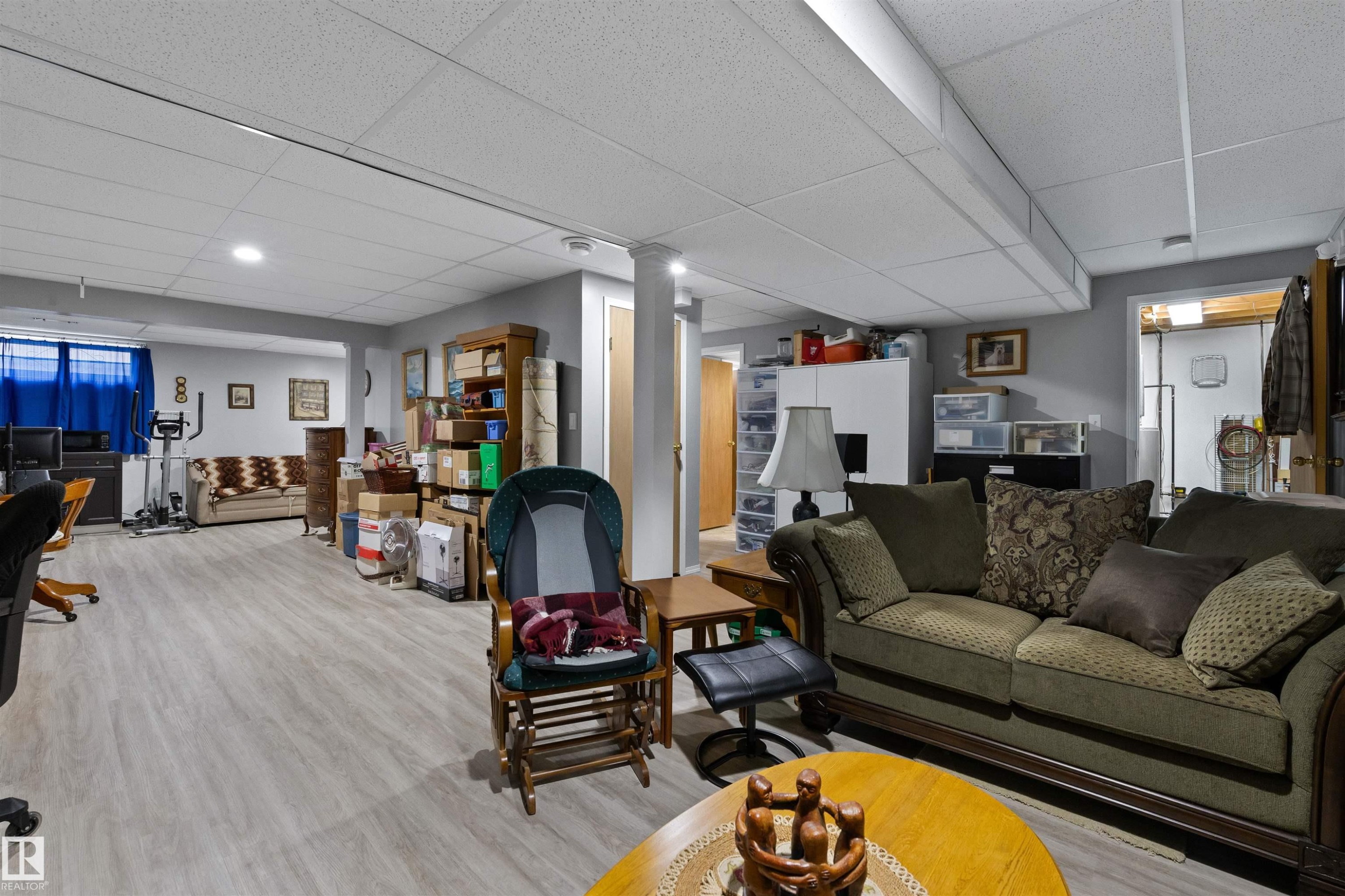 #1 10 Grange Dr, St. Albert, AB - Indoor