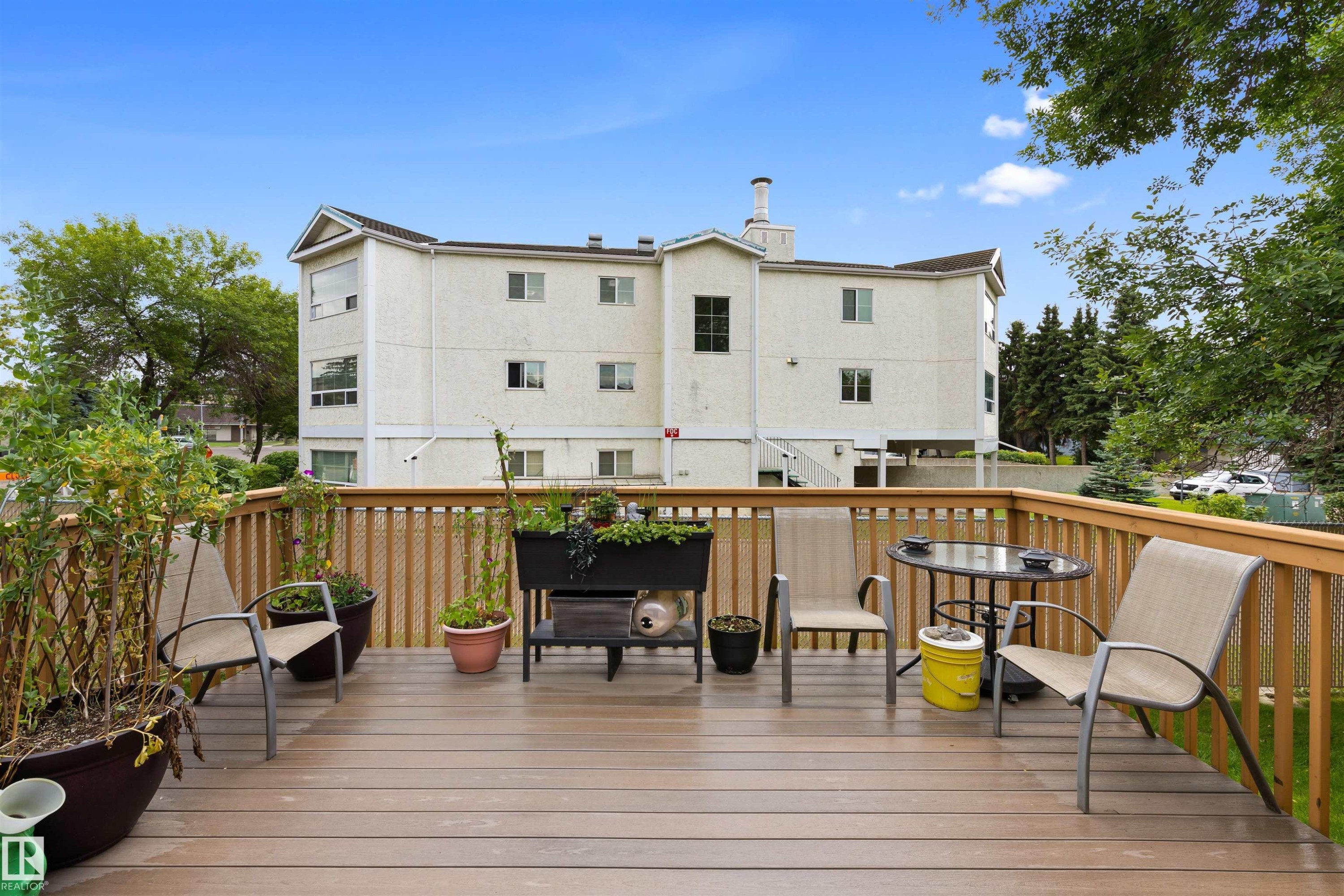 #1 10 Grange Dr, St. Albert, AB - Outdoor With Exterior
