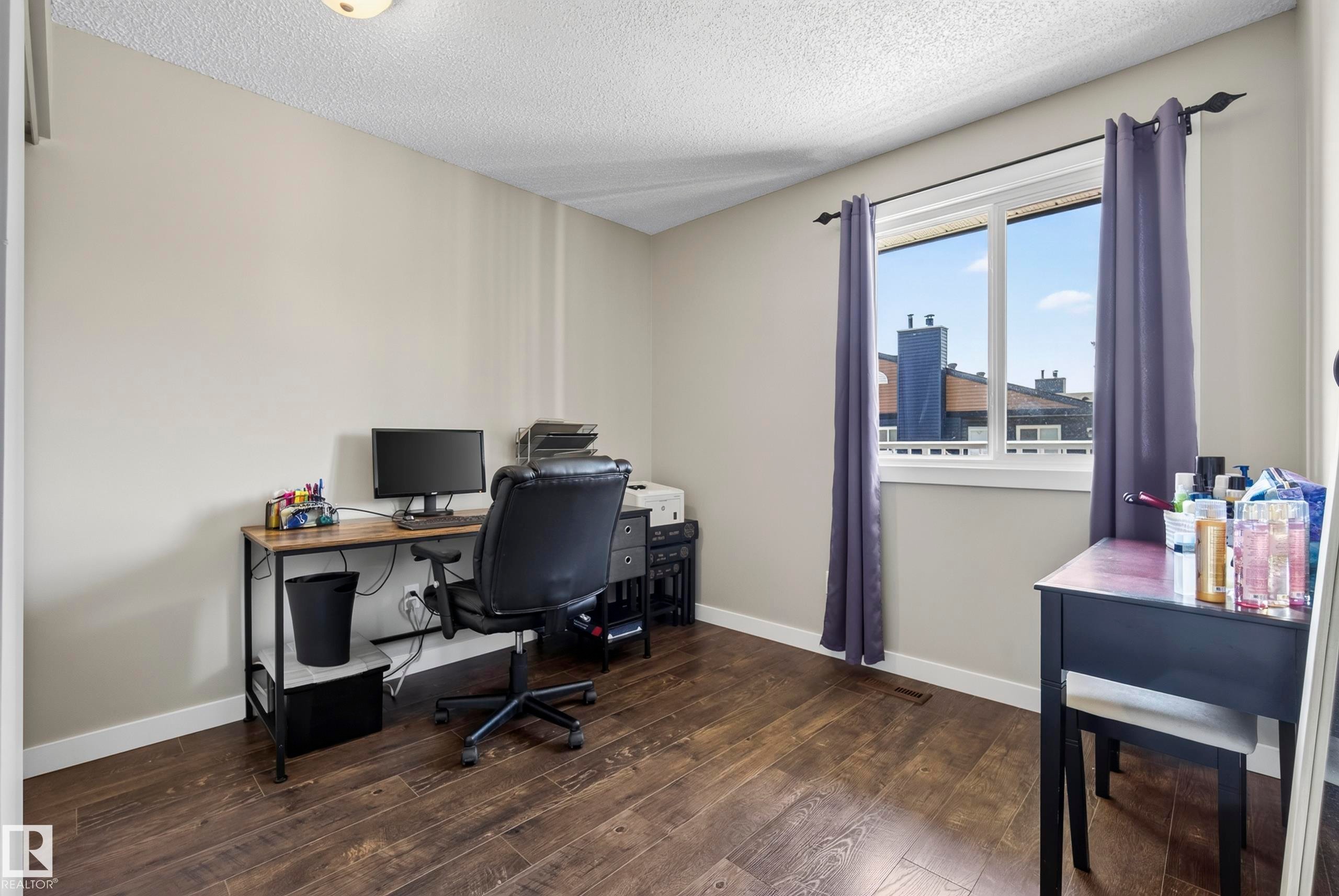 3522 42 Street Nw, Edmonton, AB - Indoor Photo Showing Office