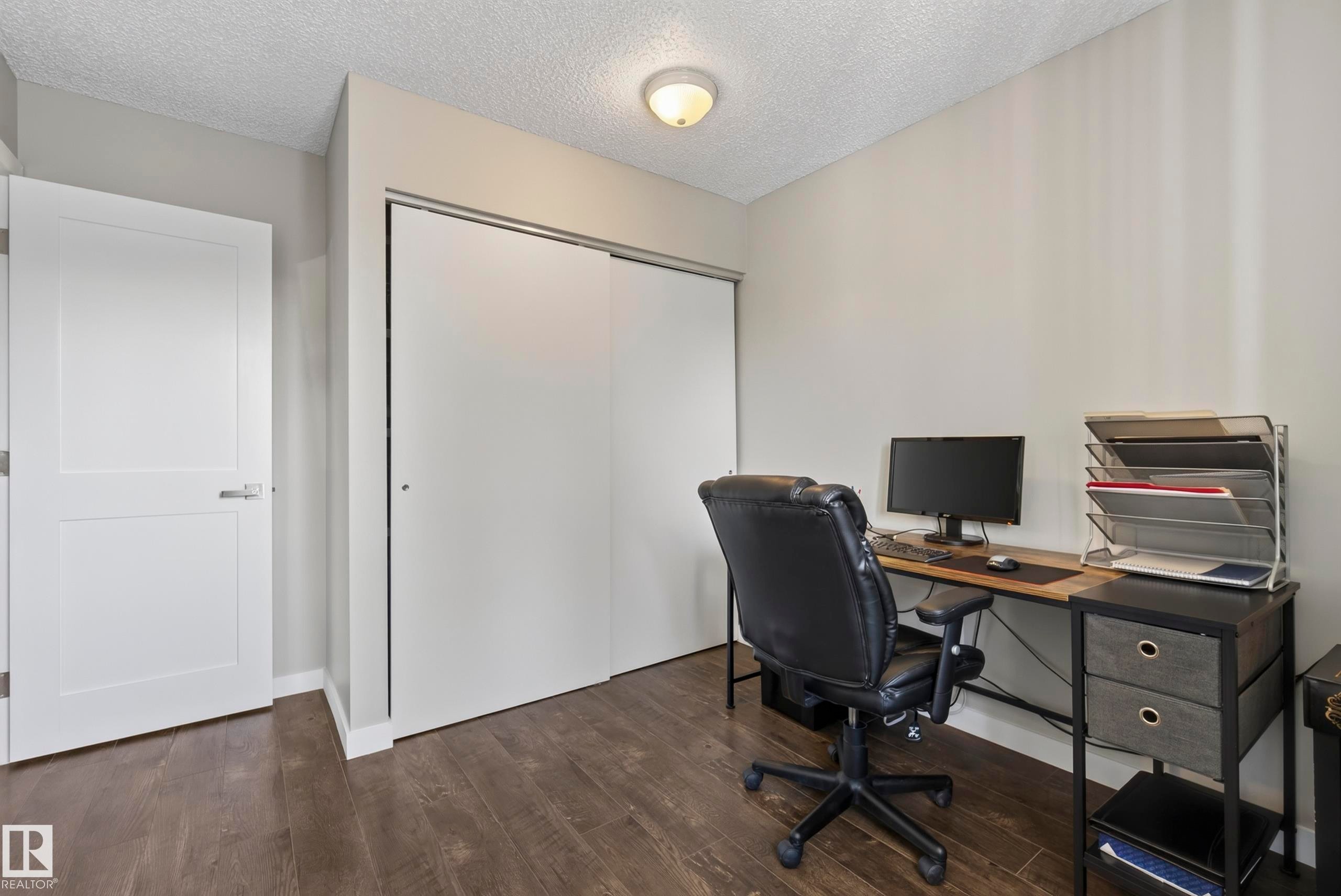 3522 42 Street Nw, Edmonton, AB - Indoor Photo Showing Office