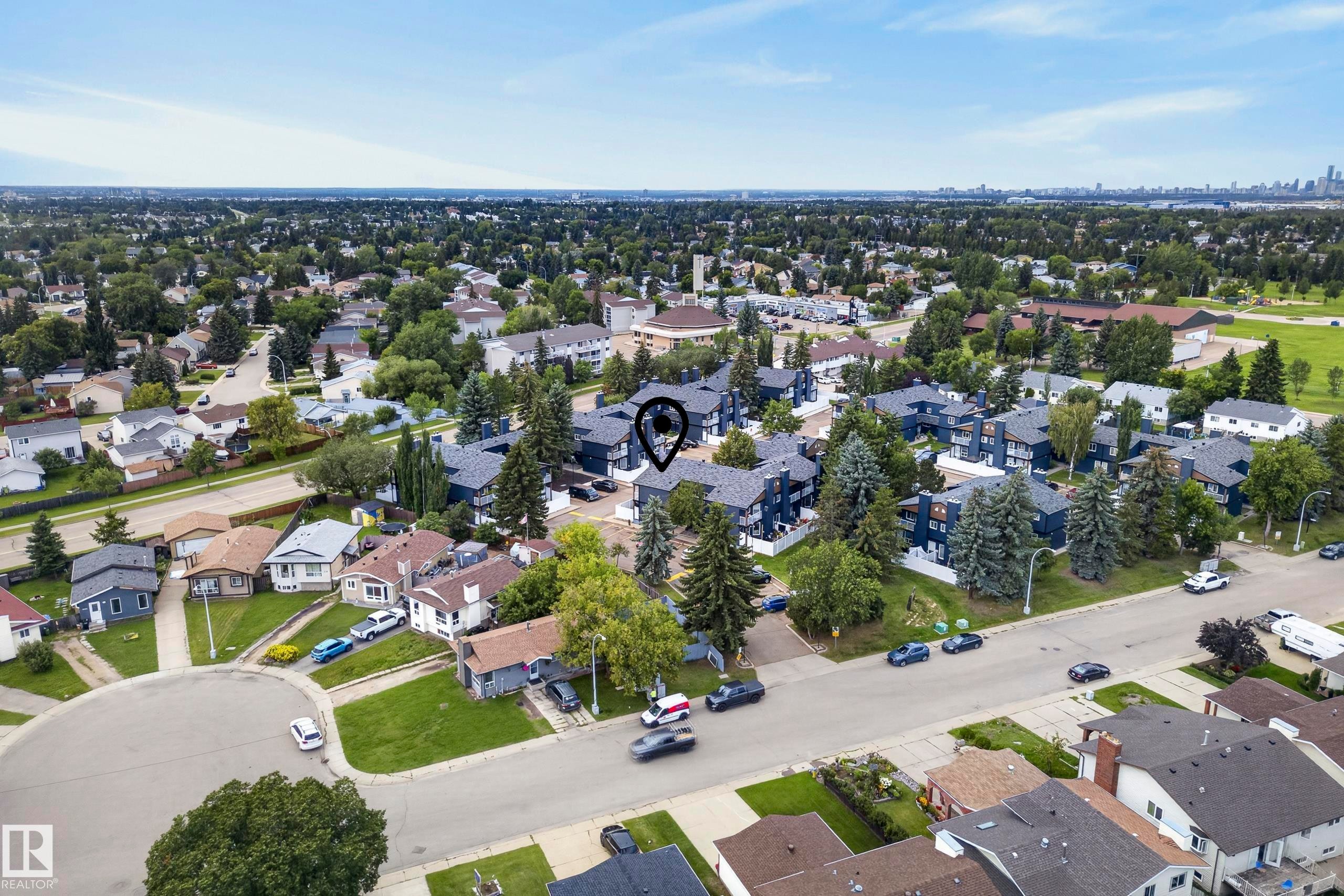 3522 42 Street Nw, Edmonton, AB - Outdoor With View