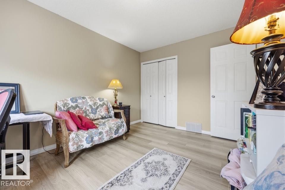 22 Bonin, Beaumont, AB - Indoor Photo Showing Bedroom