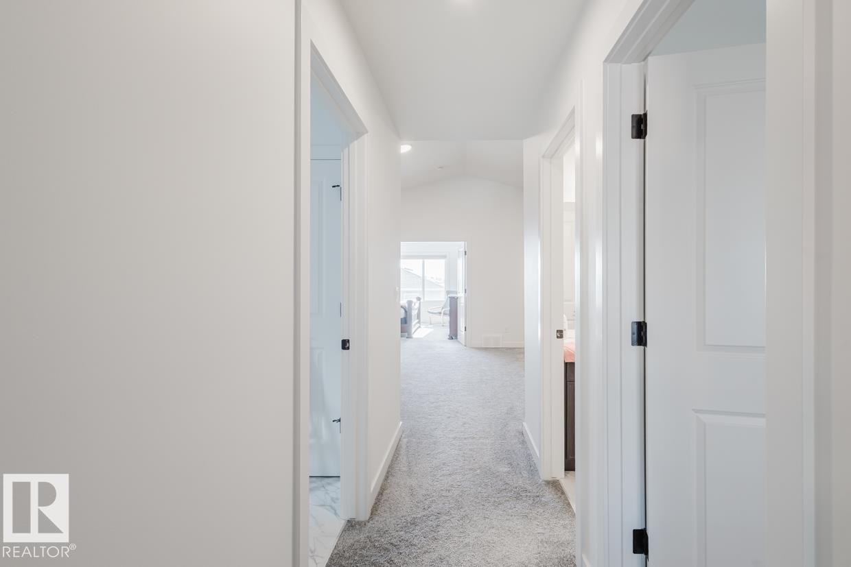 6411 27 Avenue Sw, Edmonton, AB - Indoor Photo Showing Other Room