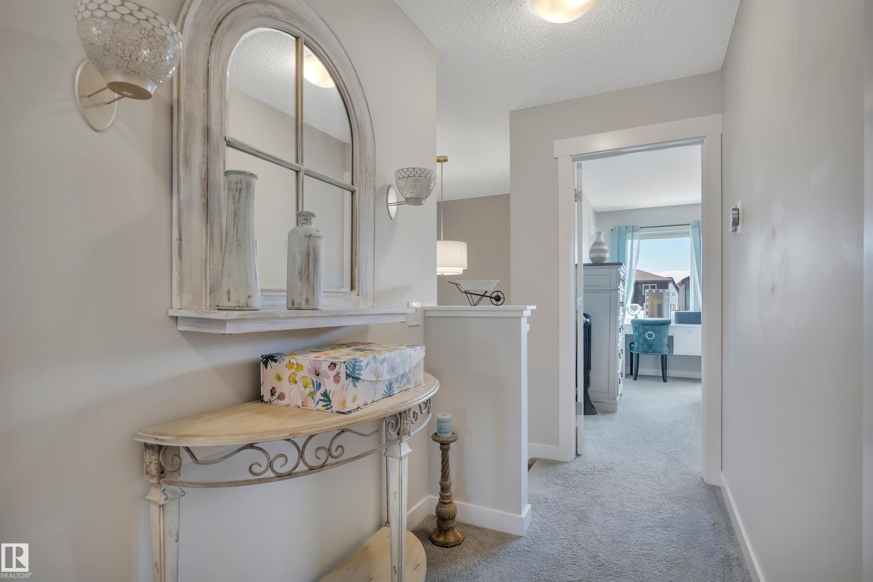 648 Orchards Boulevard Sw, Edmonton, AB - Indoor Photo Showing Other Room