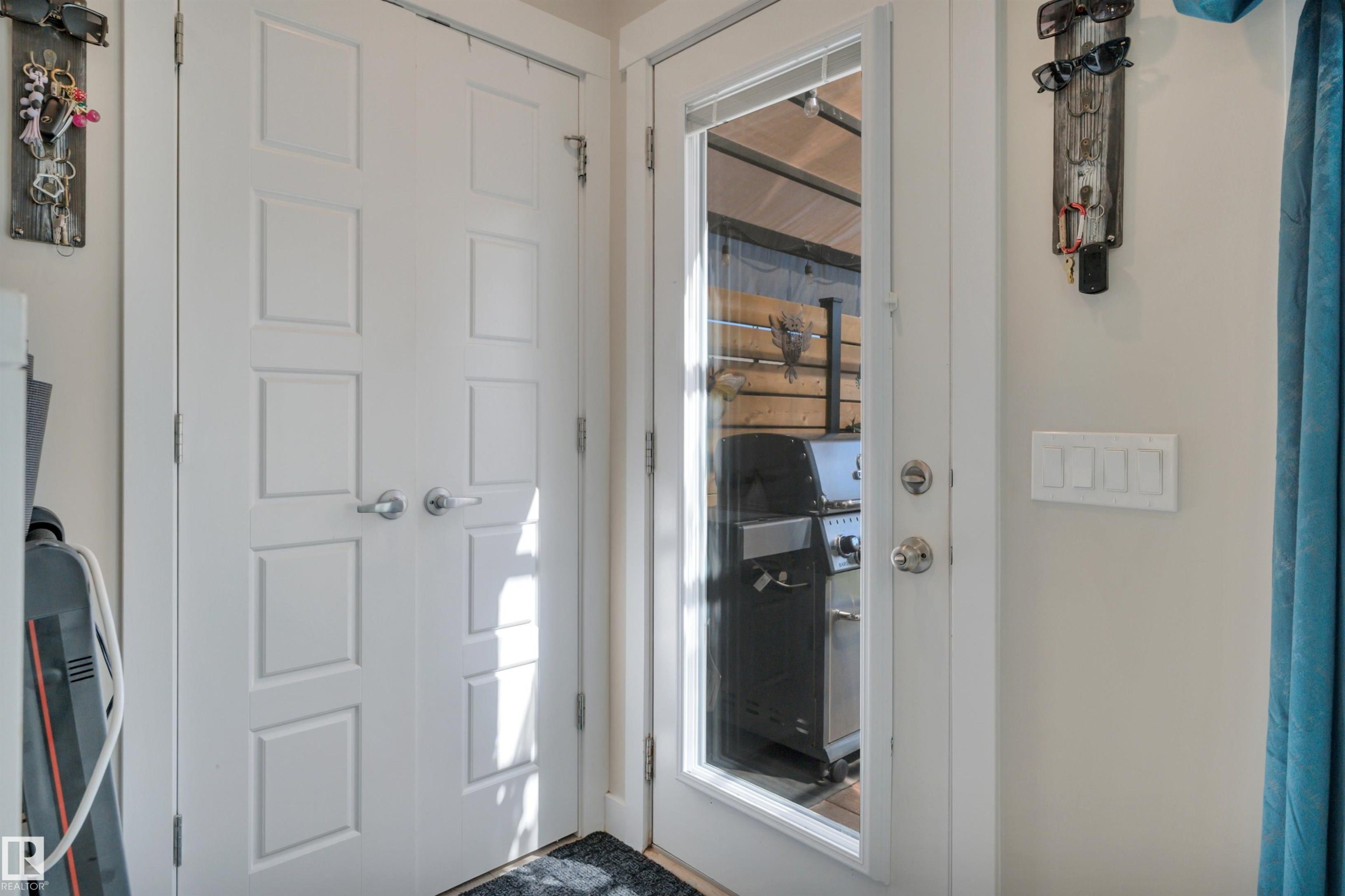 648 Orchards Boulevard Sw, Edmonton, AB - Photo Showing Other Room