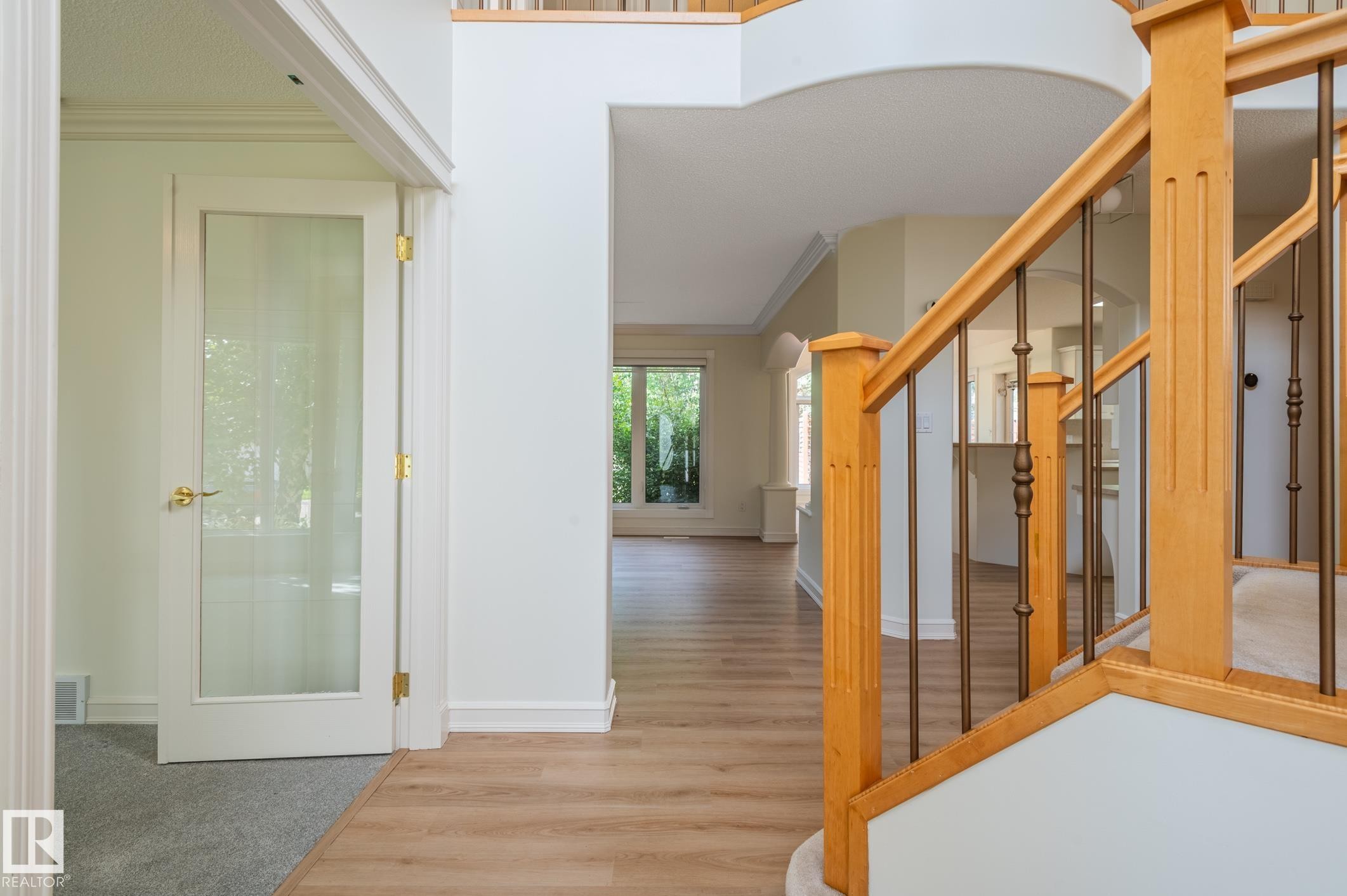 310 Livingstone Court Nw, Edmonton, AB - Indoor Photo Showing Other Room