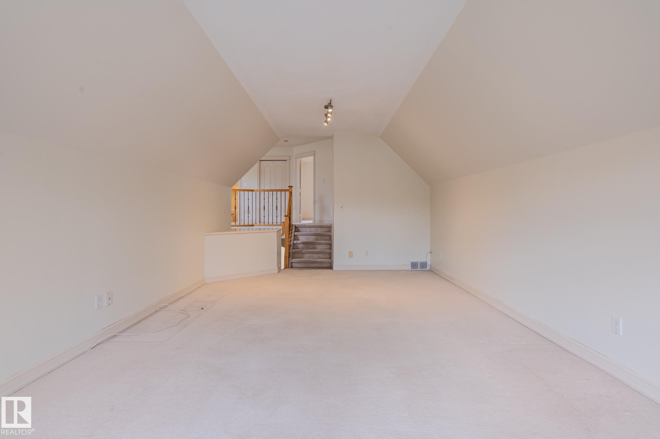 310 Livingstone Court Nw, Edmonton, AB - Indoor Photo Showing Other Room