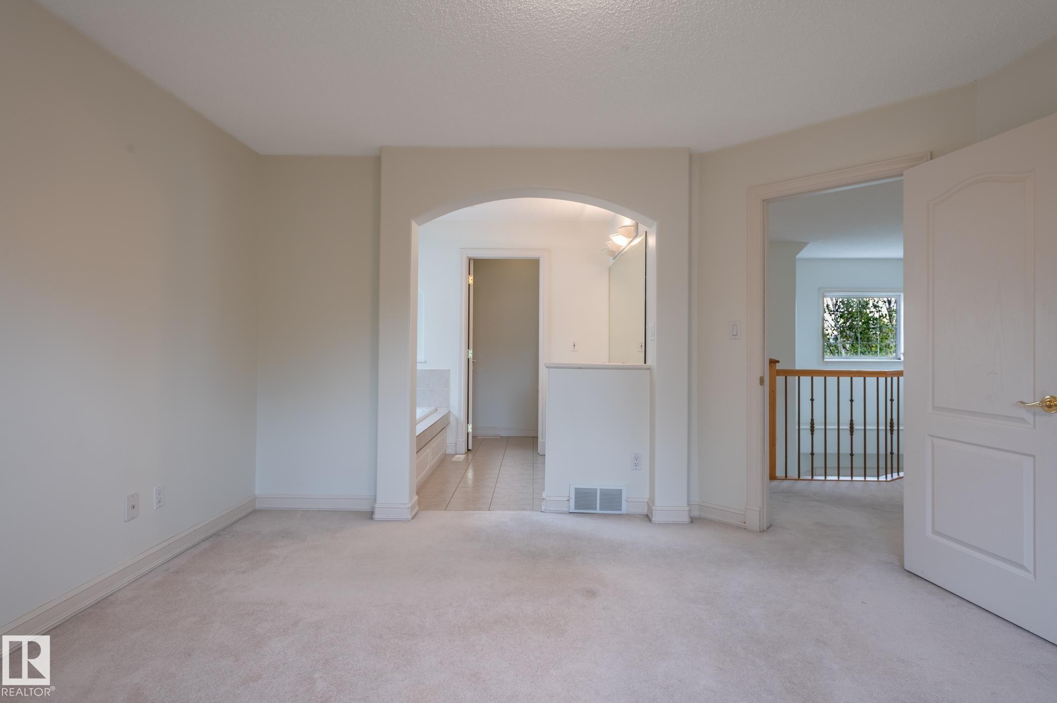 310 Livingstone Court Nw, Edmonton, AB - Indoor Photo Showing Other Room