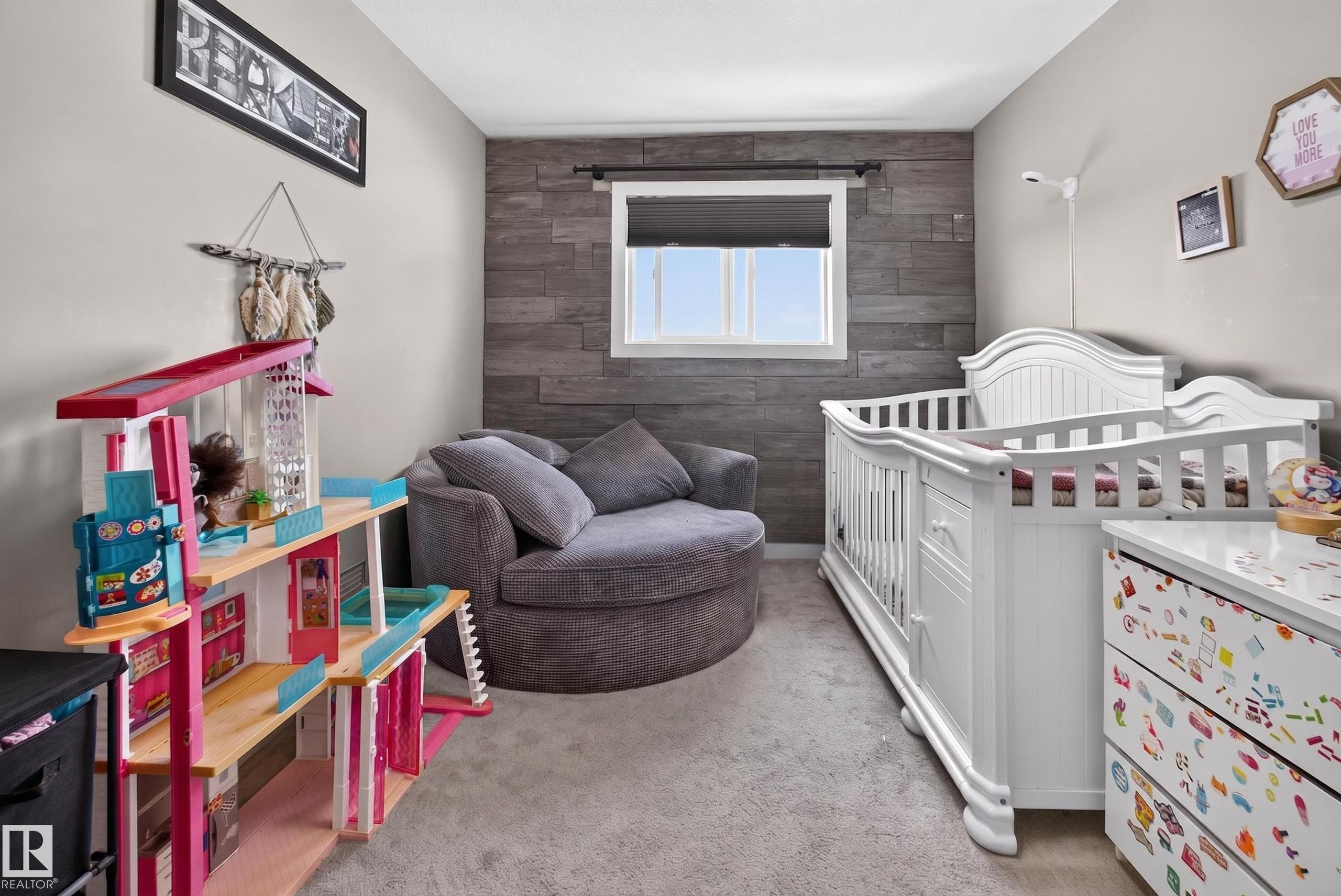 3520 9 Street Nw, Edmonton, AB - Indoor