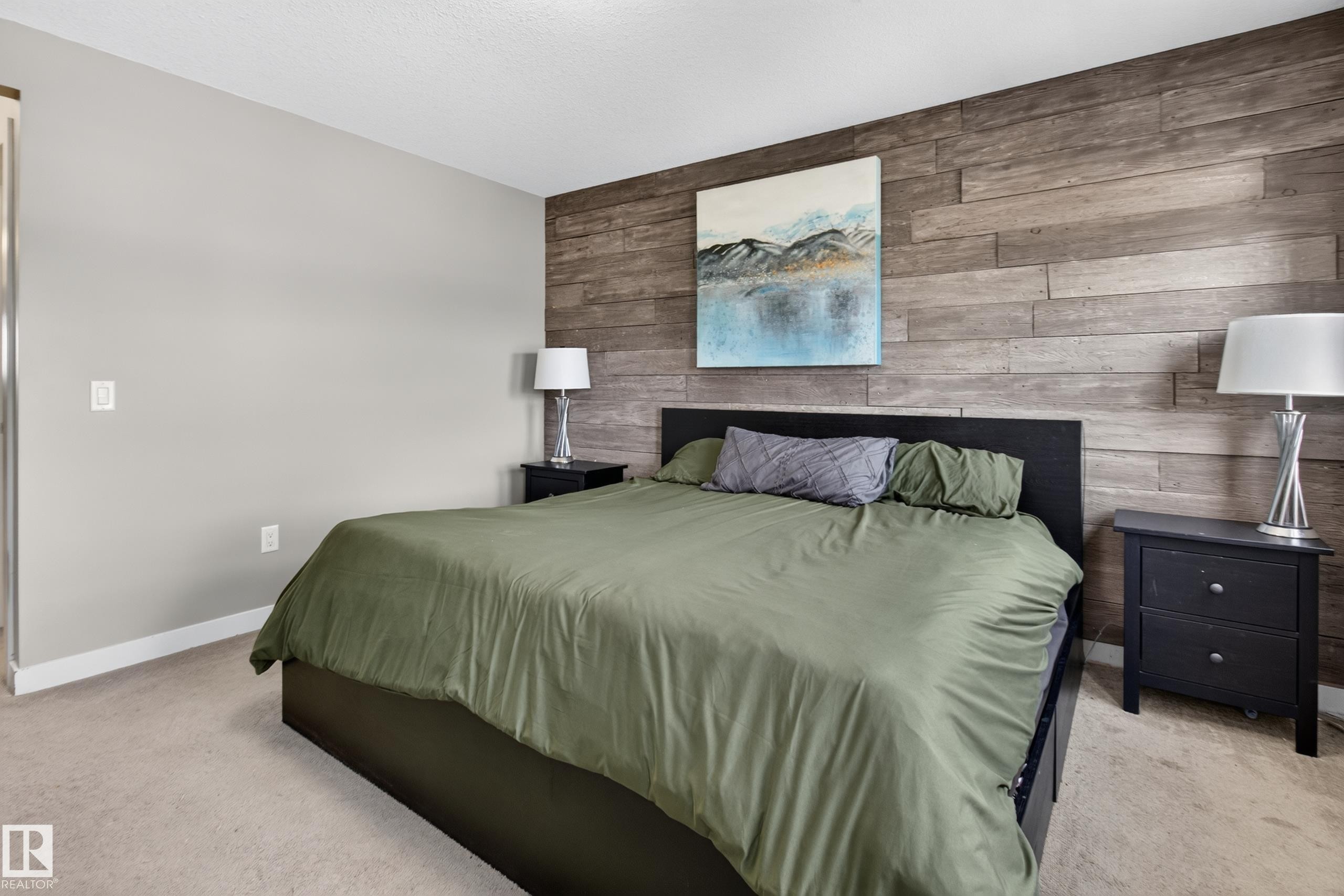 3520 9 Street Nw, Edmonton, AB - Indoor Photo Showing Bedroom