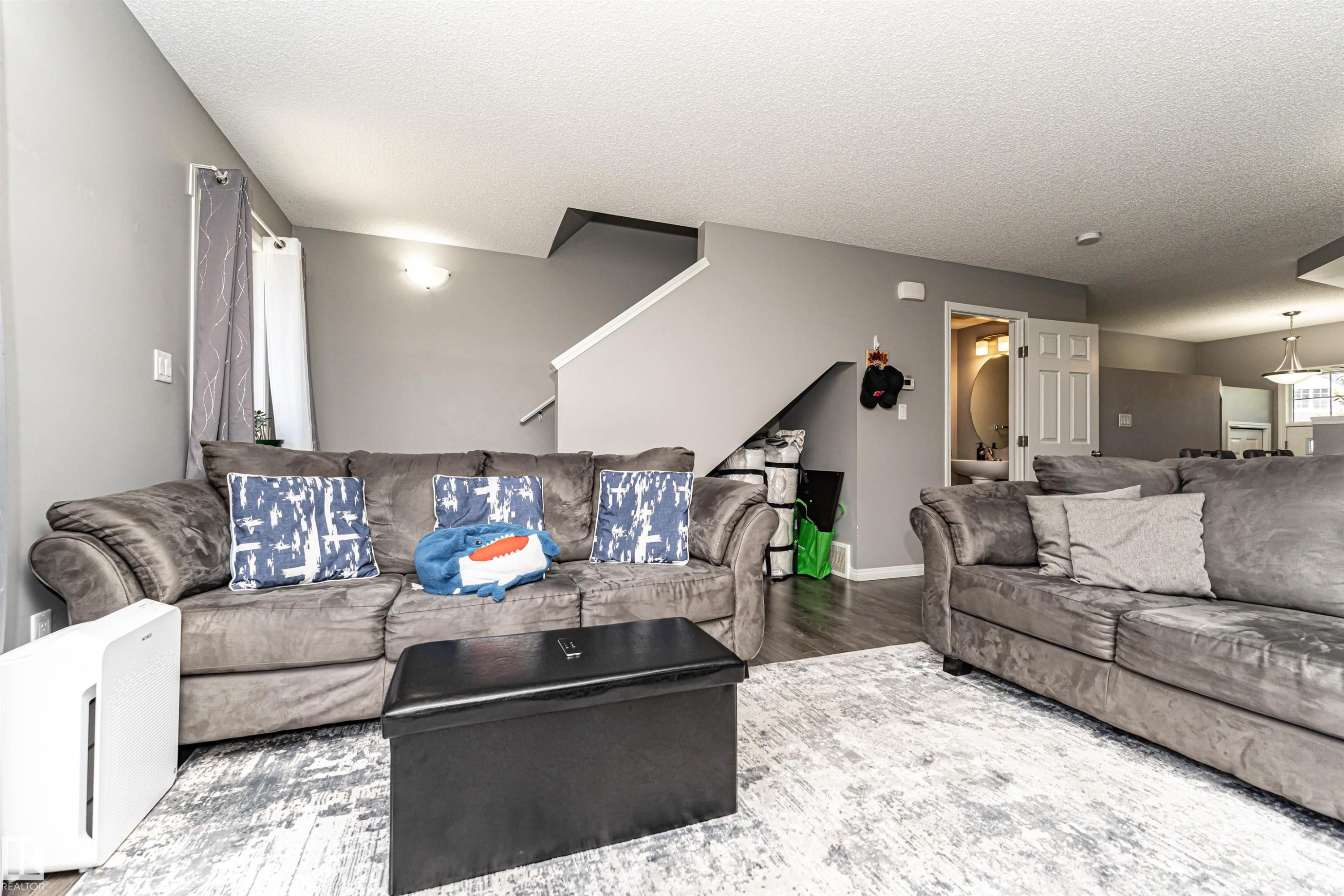 #22 4029 Orchards Dr Sw, Edmonton, AB - Indoor Photo Showing Living Room