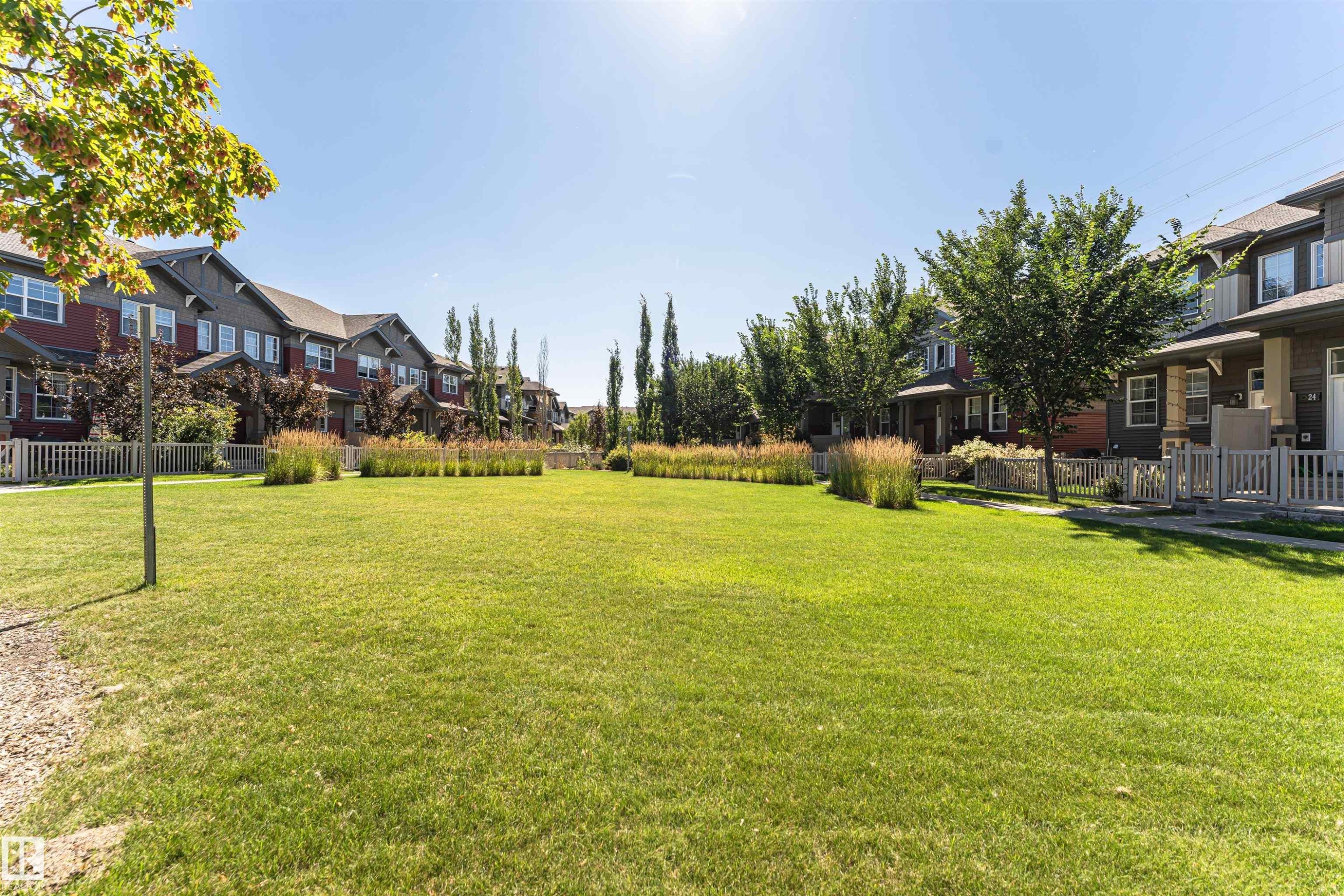 #22 4029 Orchards Dr Sw, Edmonton, AB - Outdoor