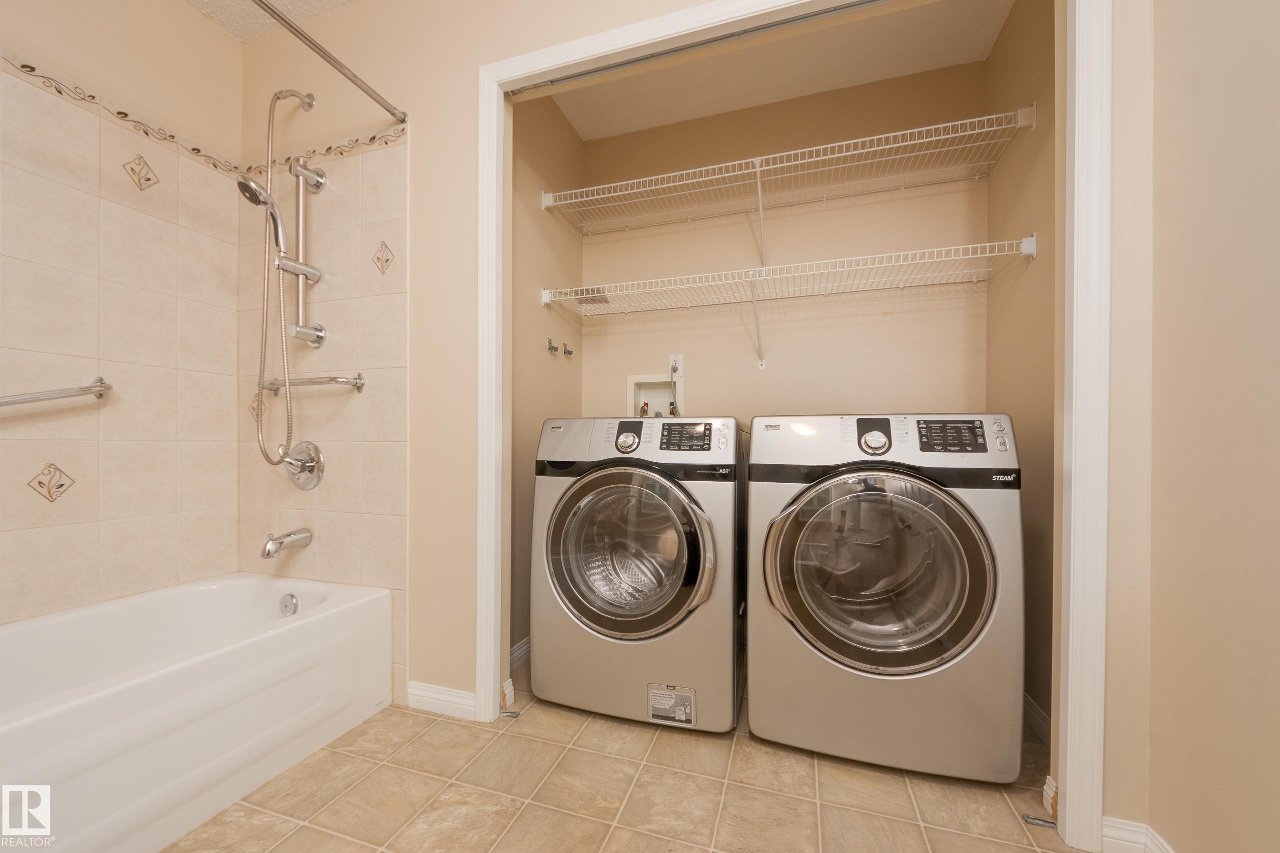 #2 1850 Mill Woods Rd E Nw, Edmonton, AB - Indoor Photo Showing Laundry Room
