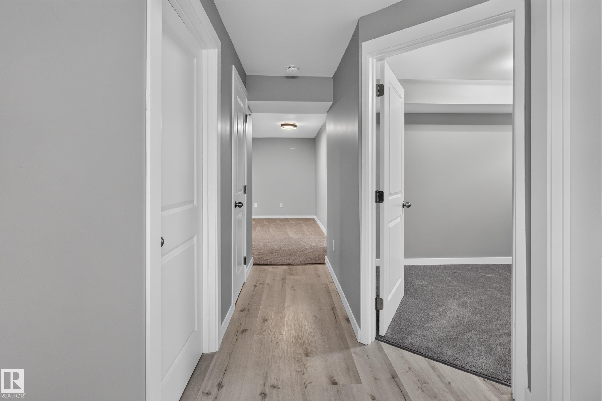 7108 90 Avenue Nw, Edmonton, AB - Indoor Photo Showing Other Room