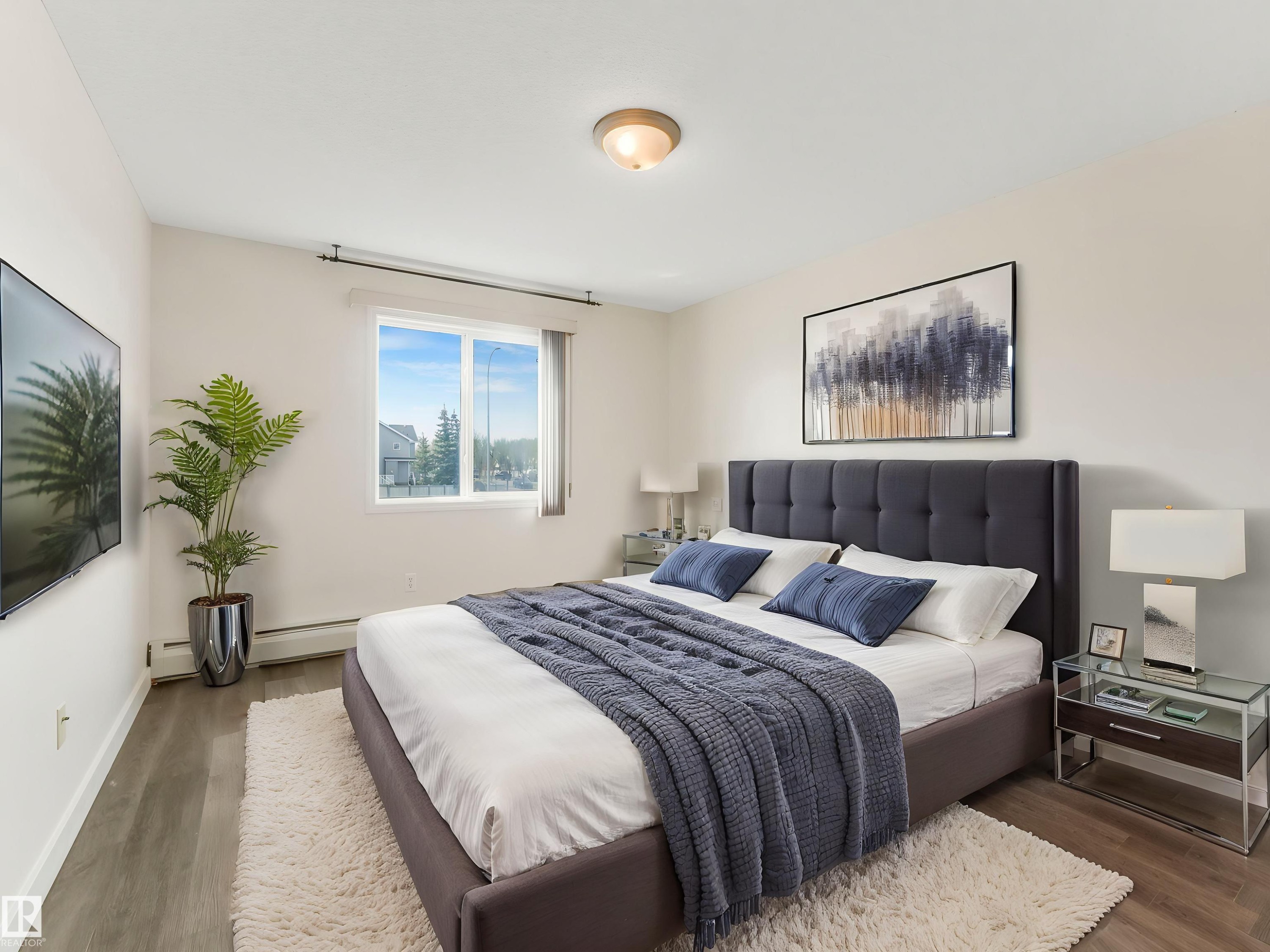 #216 111 Edwards Dr Sw, Edmonton, AB - Indoor Photo Showing Bedroom
