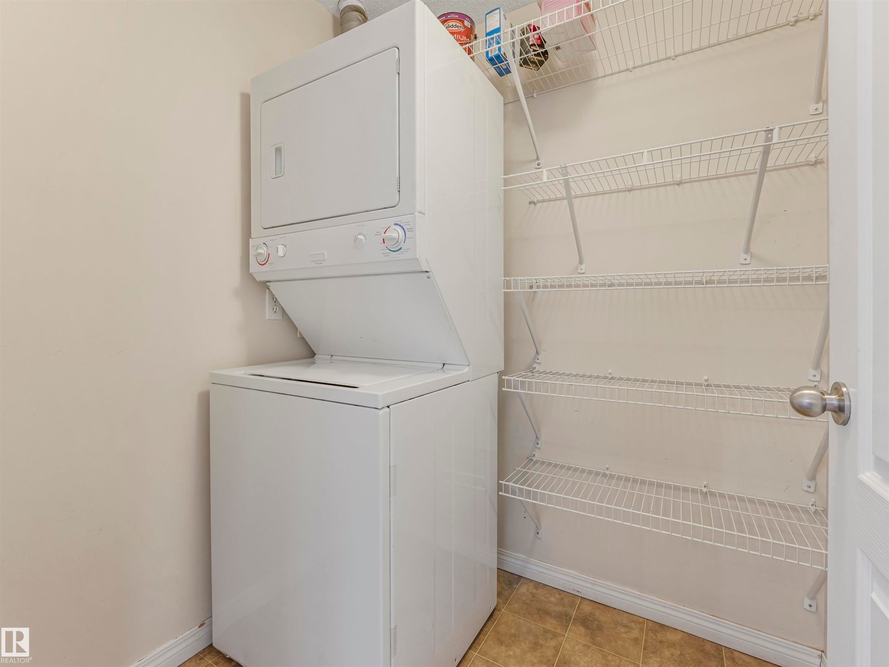 #216 111 Edwards Dr Sw, Edmonton, AB - Indoor Photo Showing Laundry Room