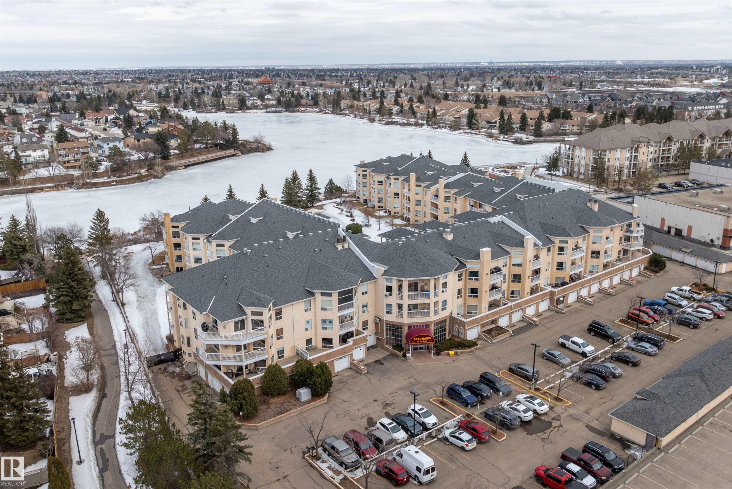 #124 15499 Castle Downs Rd Nw, Edmonton, AB - Outdoor With View
