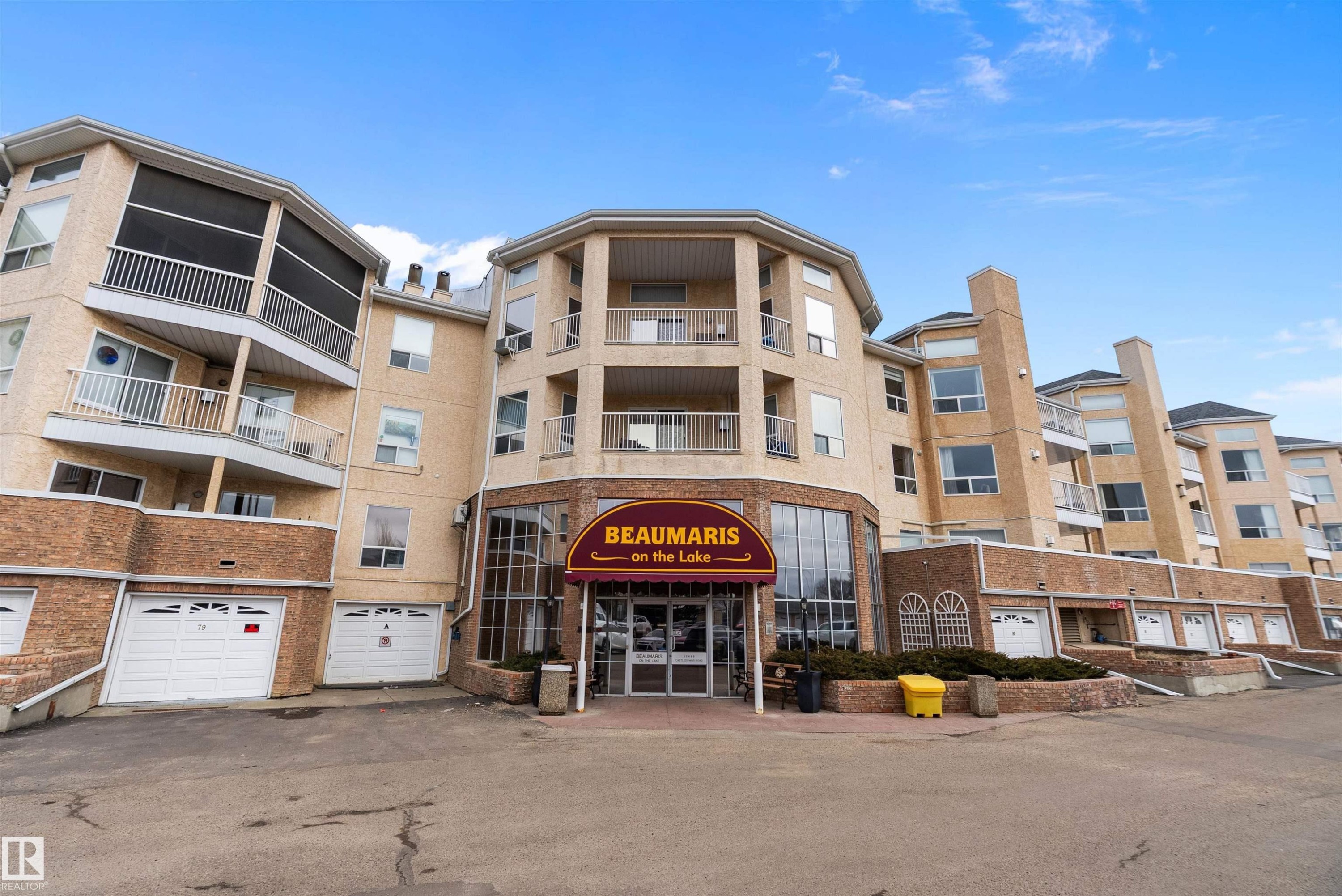 #124 15499 Castle Downs Rd Nw, Edmonton, AB - Outdoor With Facade