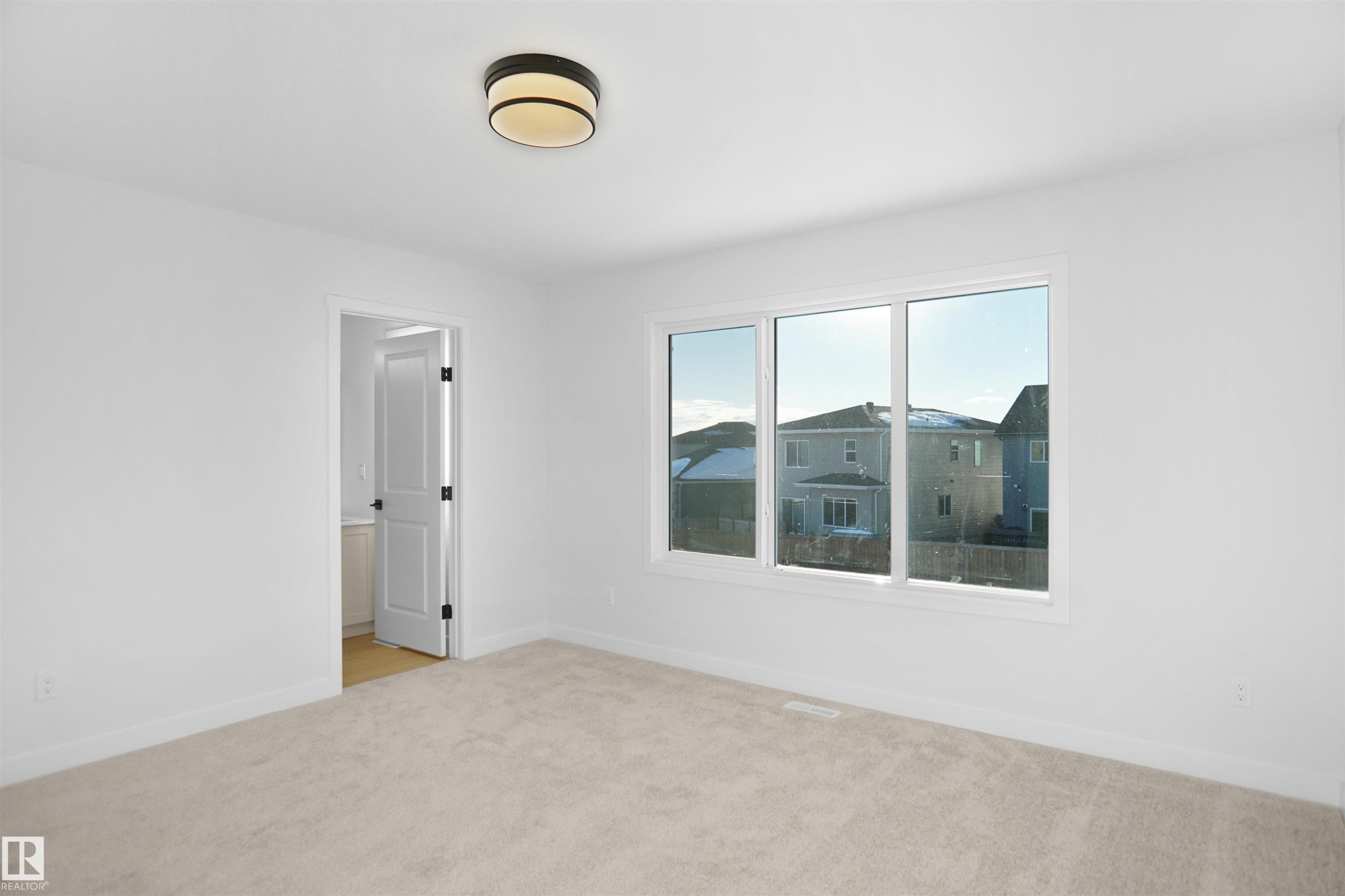 261 Falcon Crescent, Leduc, AB - Indoor Photo Showing Other Room