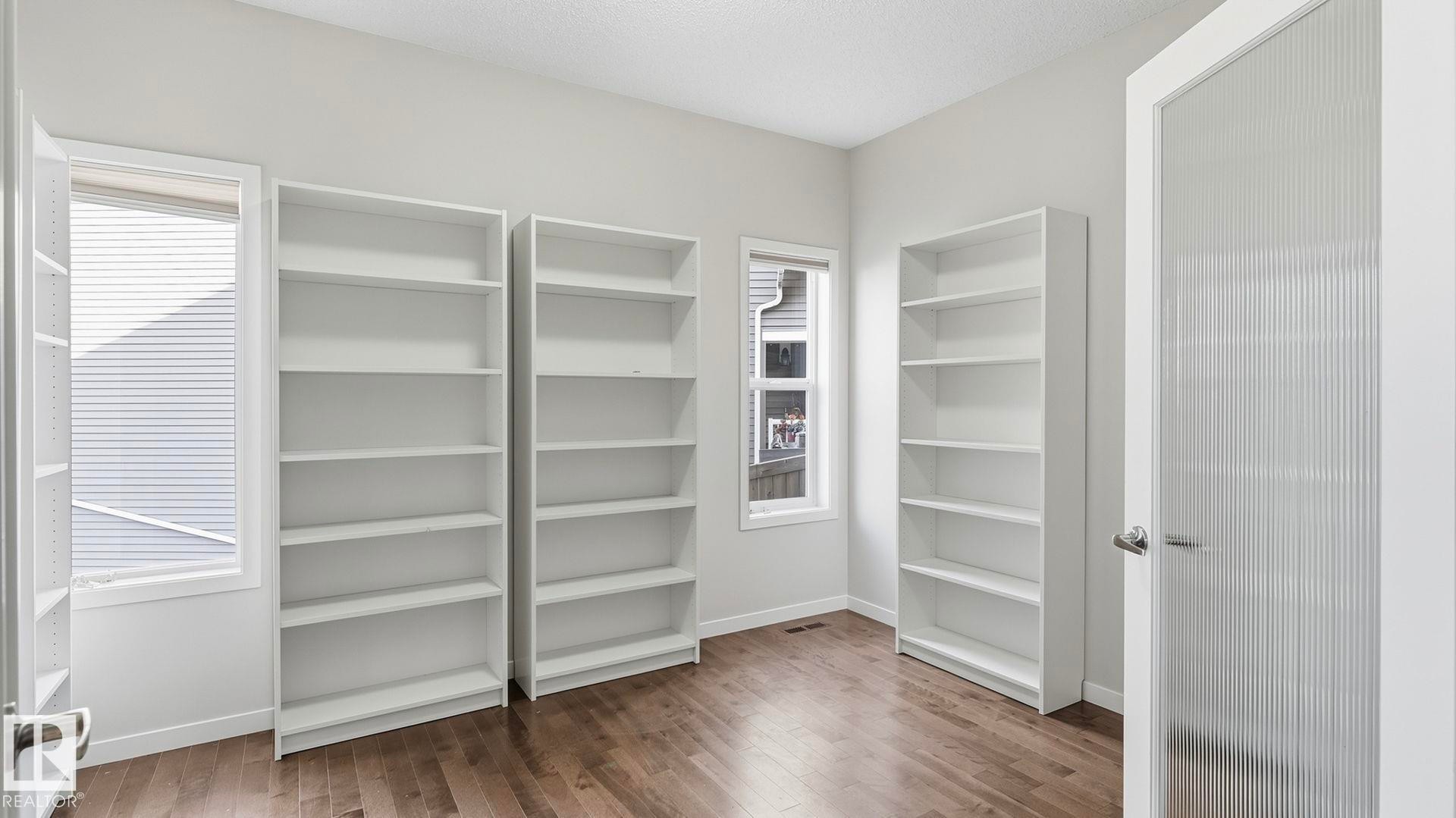 1832 56 Street Sw, Edmonton, AB - Indoor With Storage