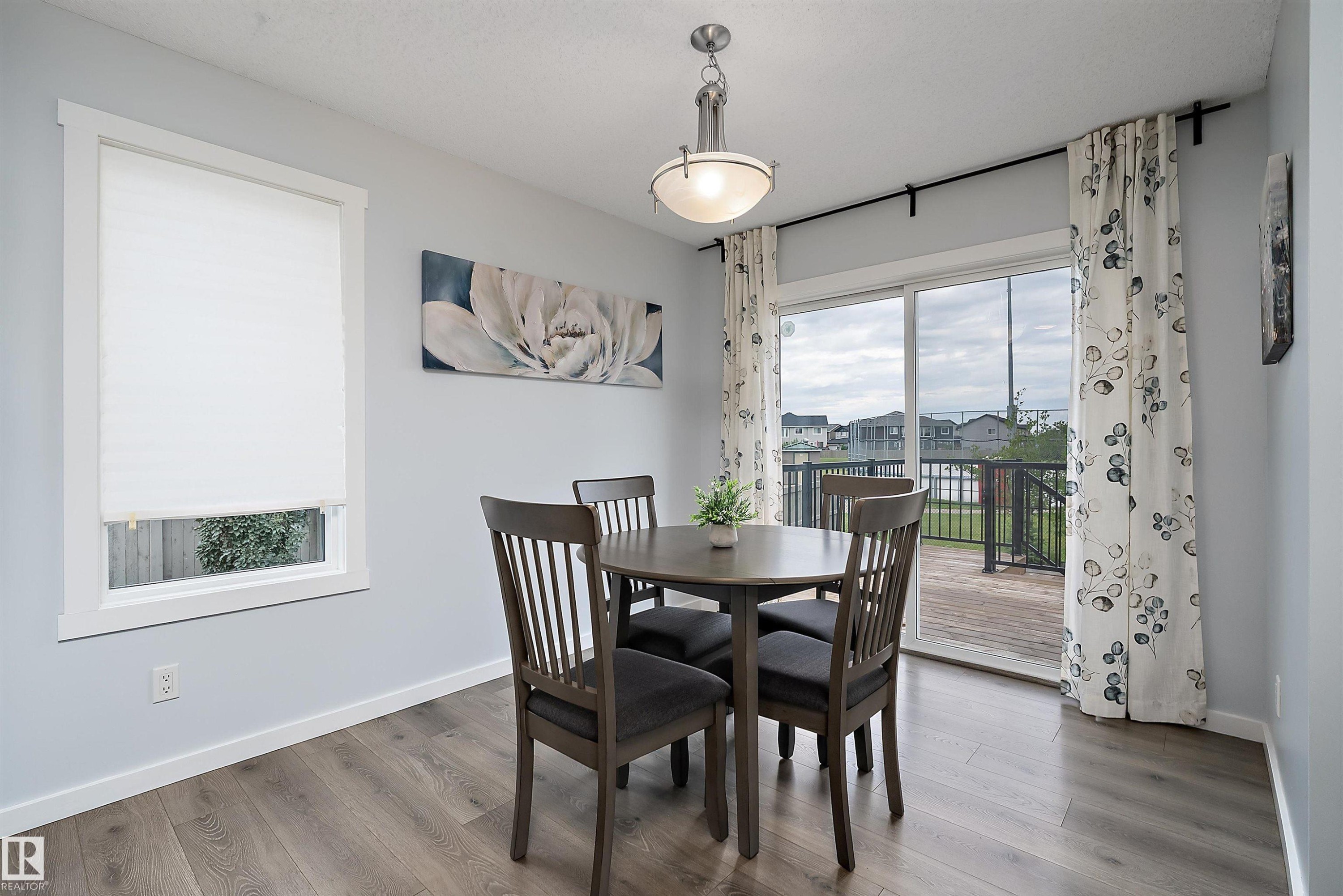 28 Rolston Close, Leduc, AB - Indoor Photo Showing Dining Room