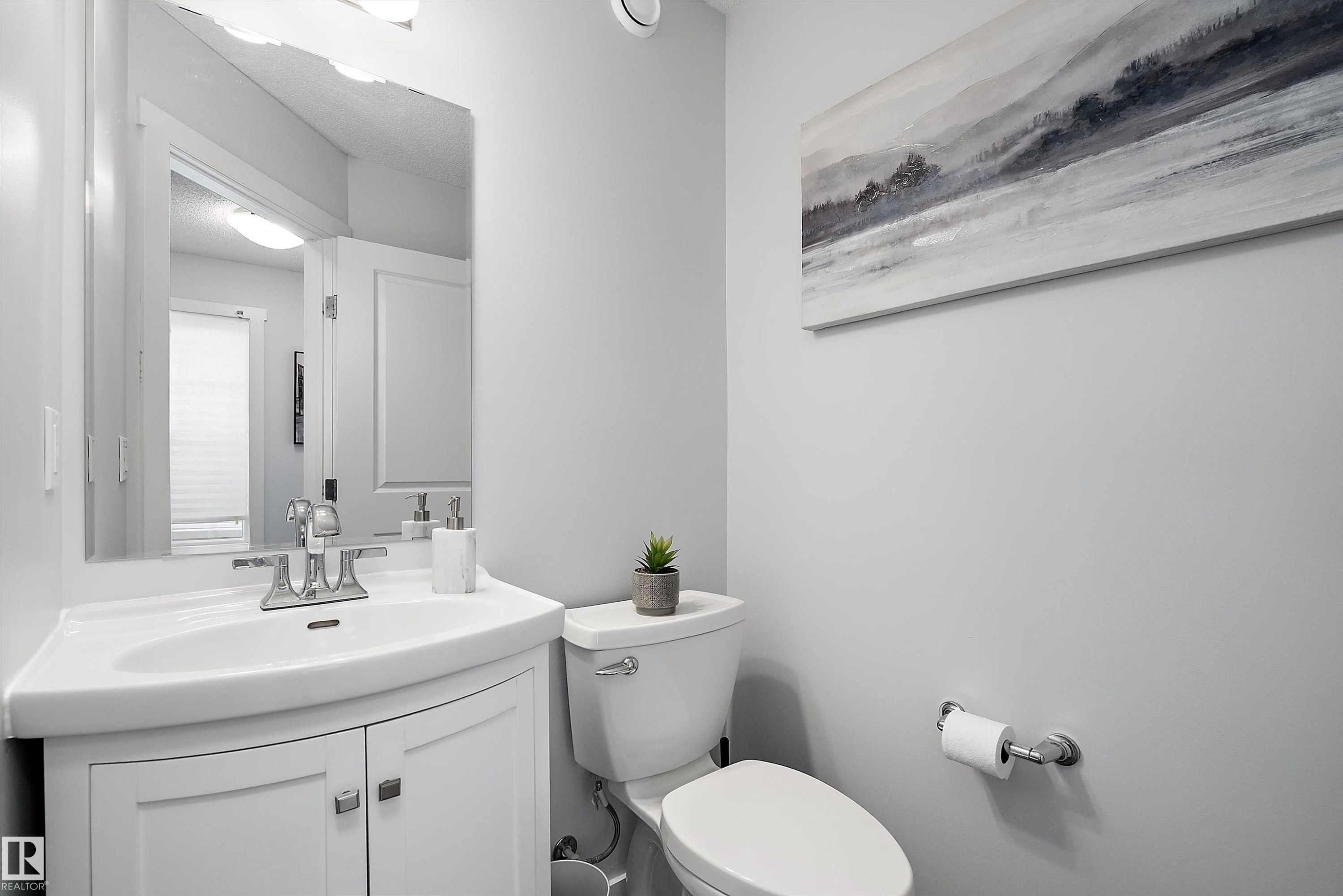 28 Rolston Close, Leduc, AB - Indoor Photo Showing Bathroom