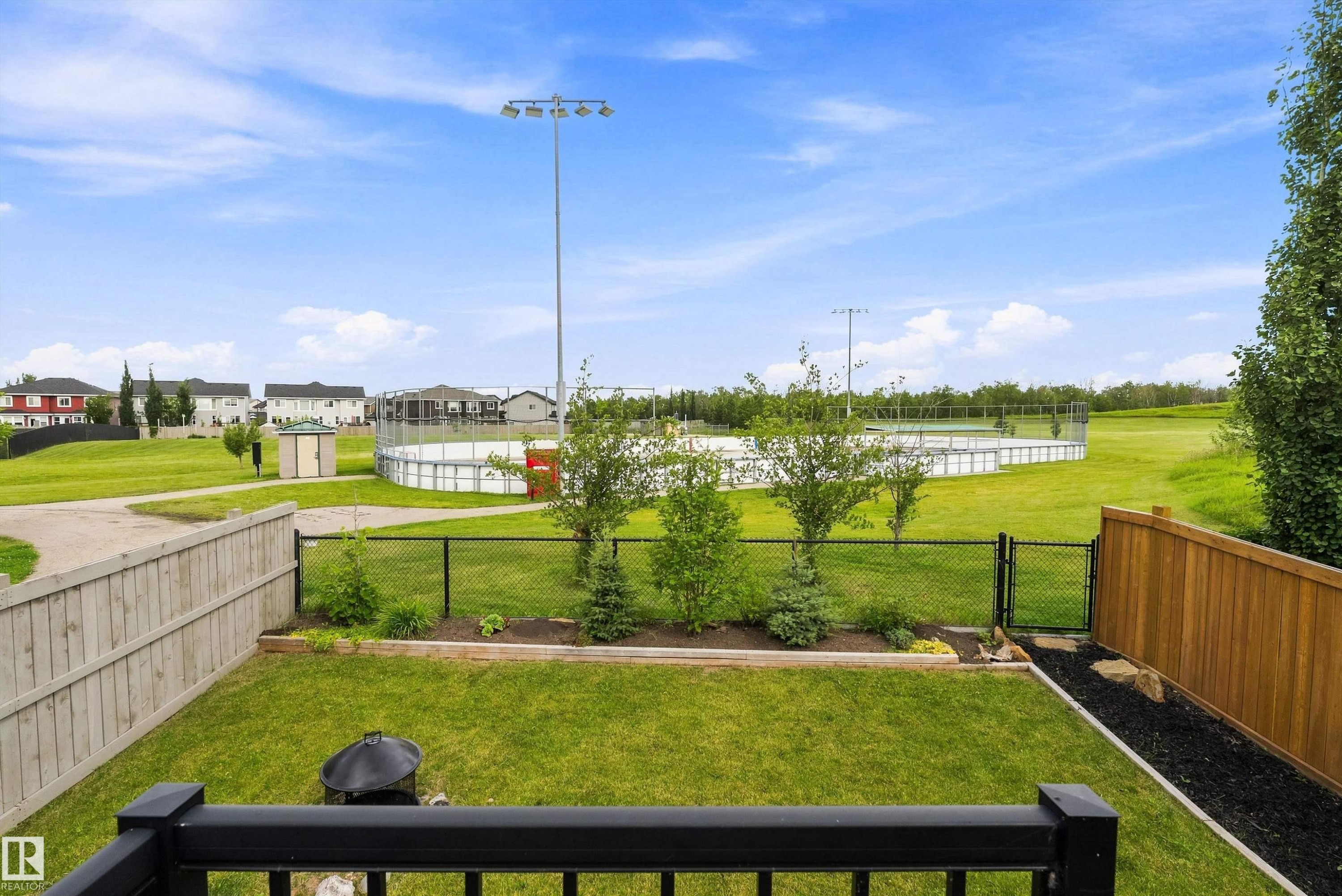 28 Rolston Close, Leduc, AB - Outdoor